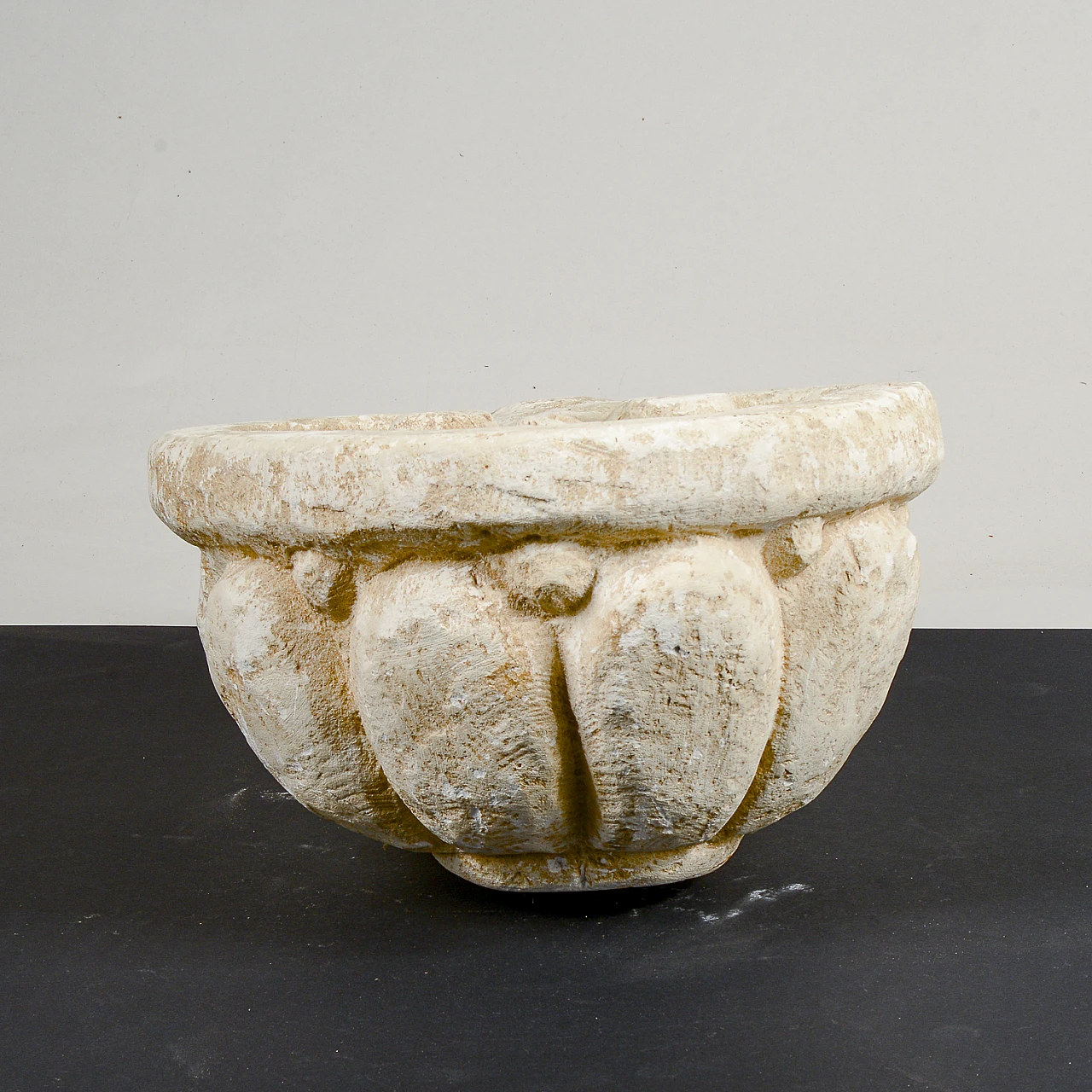 Vaschetta a forma di conchiglia in impasto pietra 9