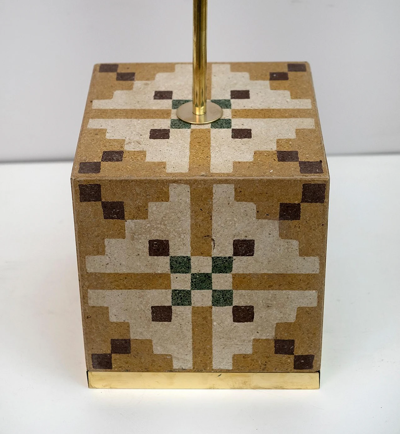 Coppia di lampade da tavolo Art Nouveau in cementite, anni '20 9