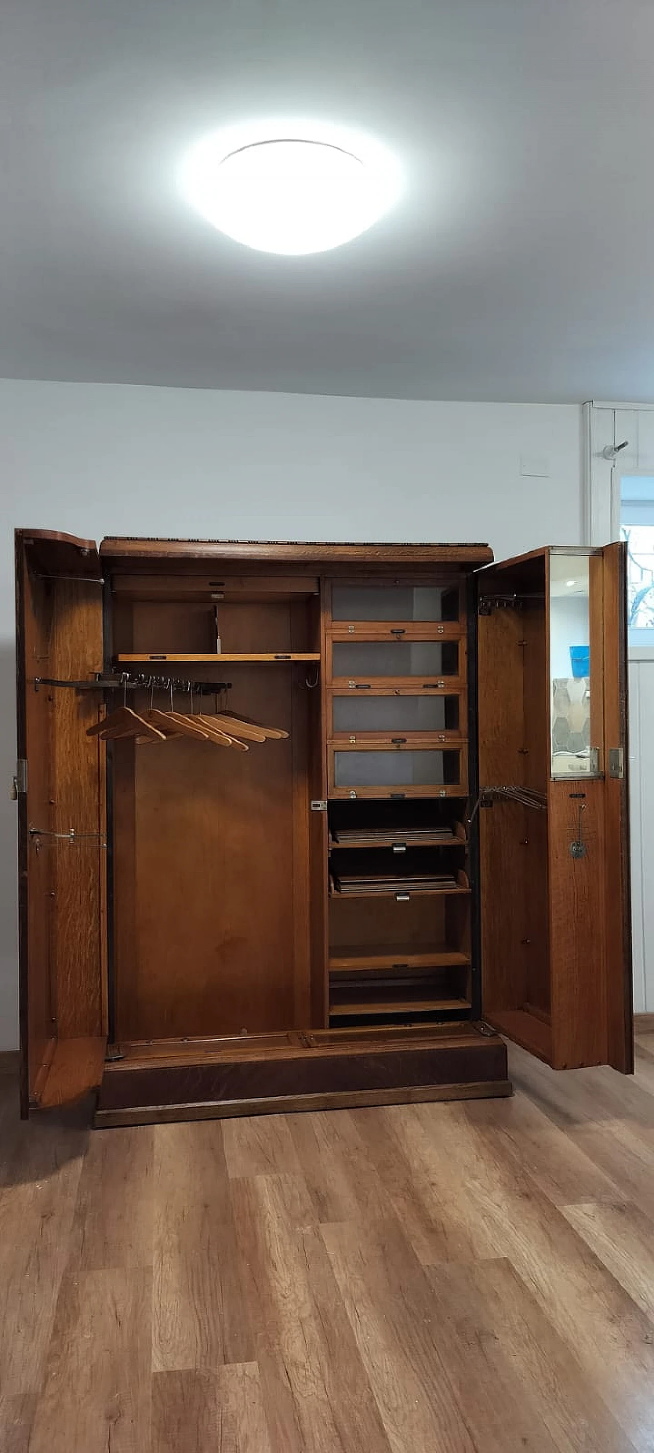 Armadio in rovere massello di Compactom, inizio '900 10