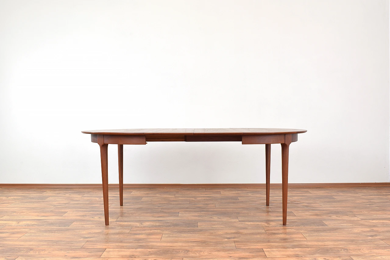 Danish round extendable teak table, 1960s 1