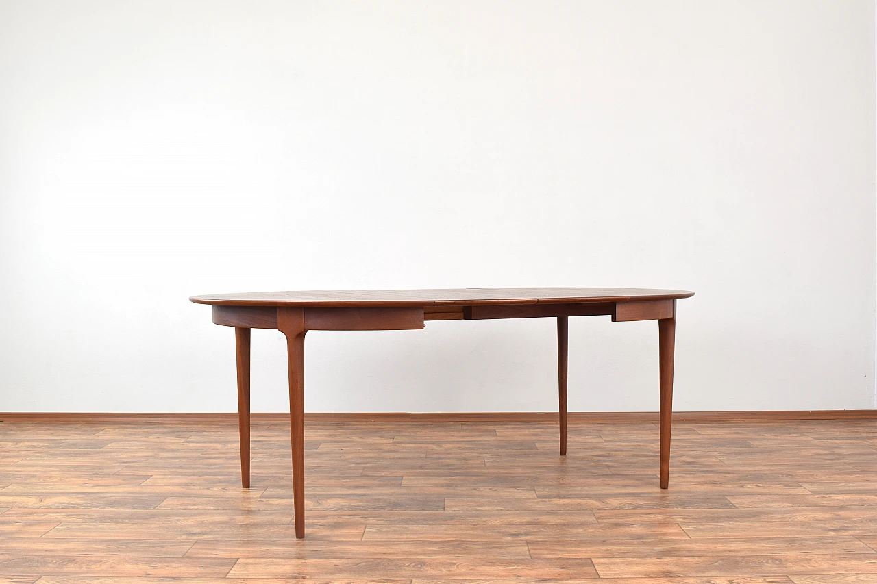 Danish round extendable teak table, 1960s 3