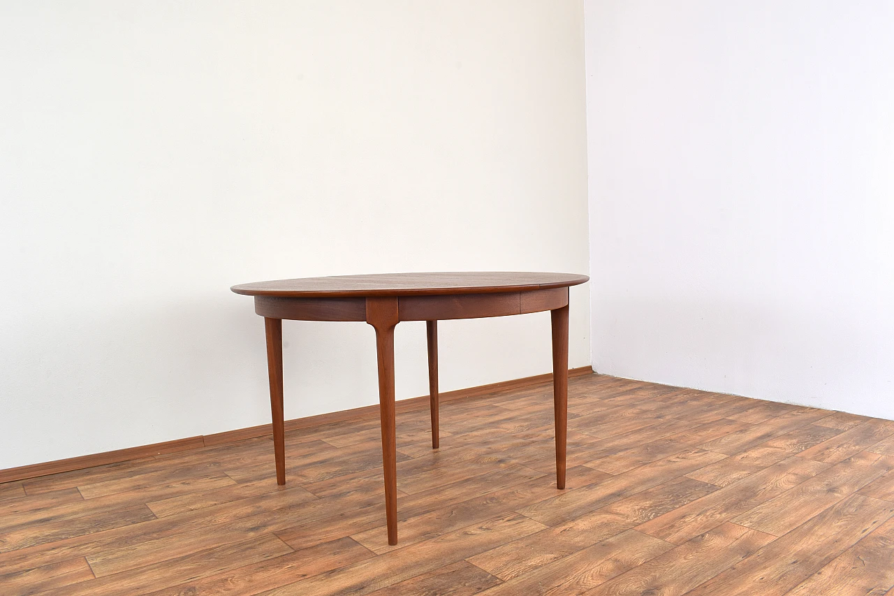 Danish round extendable teak table, 1960s 8