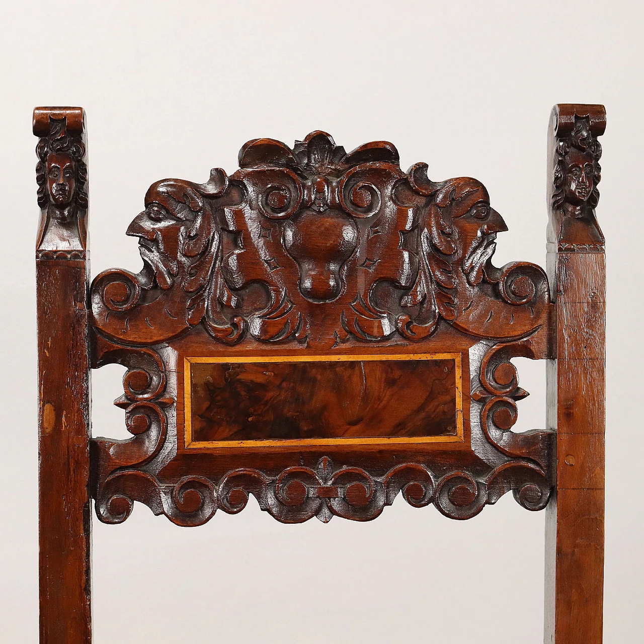 Pair of walnut carved folder chairs, 18th century 3
