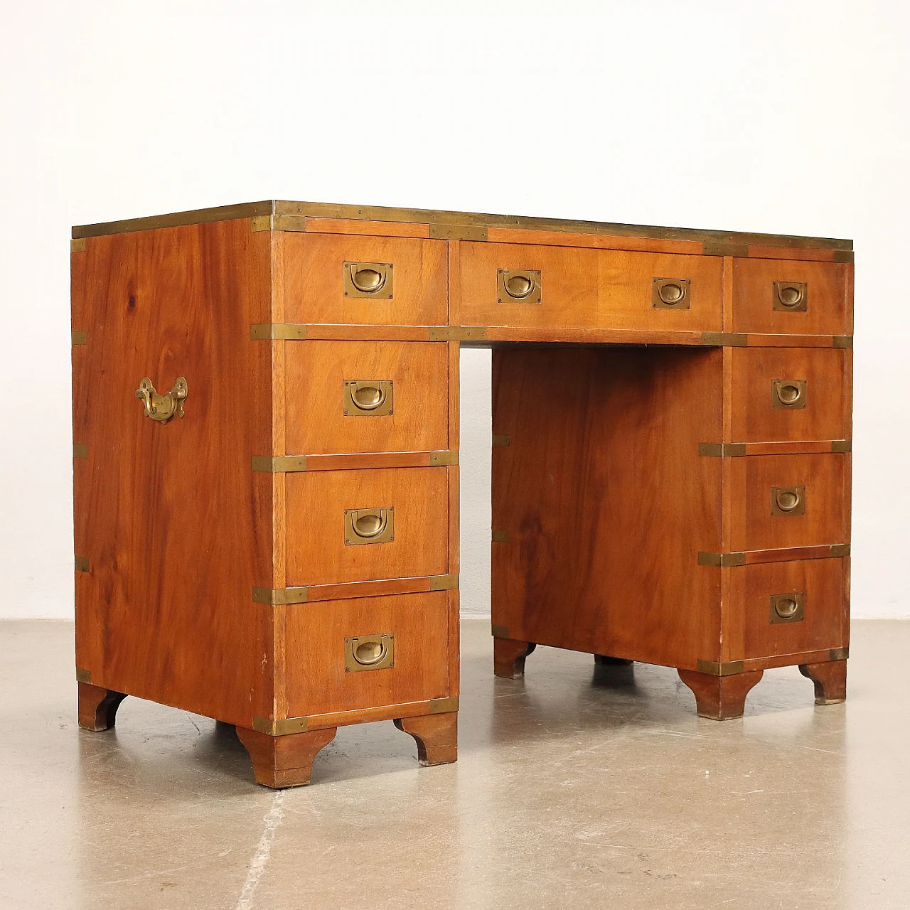 Scrittoio stile Marina inglese in legno, marocchino e ottone 10
