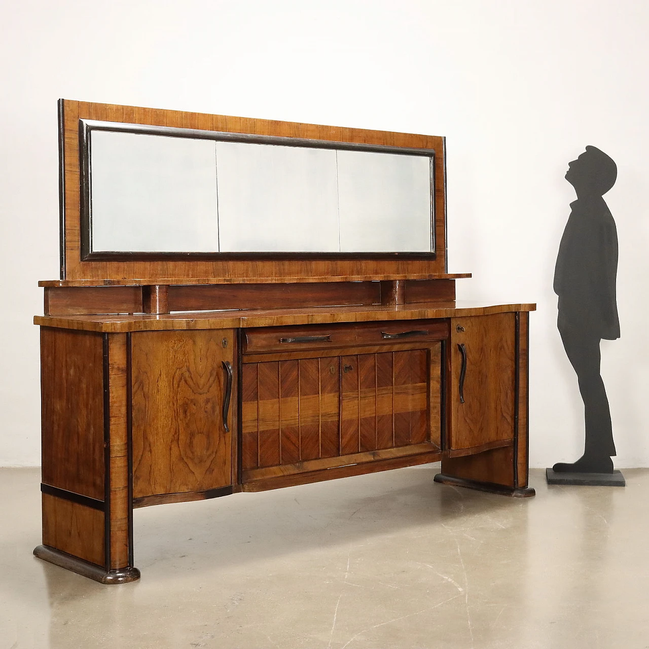 Walnut and briarwood sideboard with riser and mirror, 1920s 2