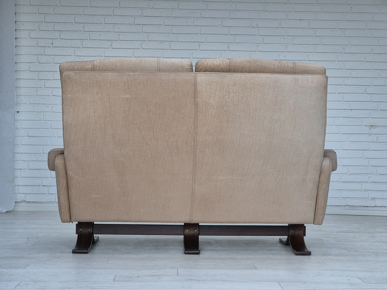 Scandinavian two-seater bent beech and leather sofa, 1970s 4