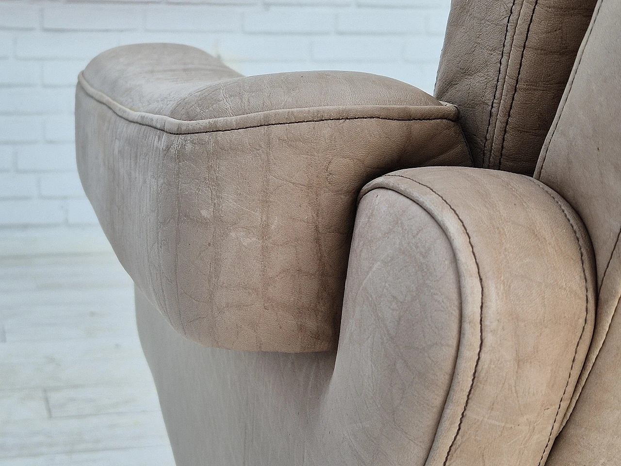 Scandinavian two-seater bent beech and leather sofa, 1970s 11
