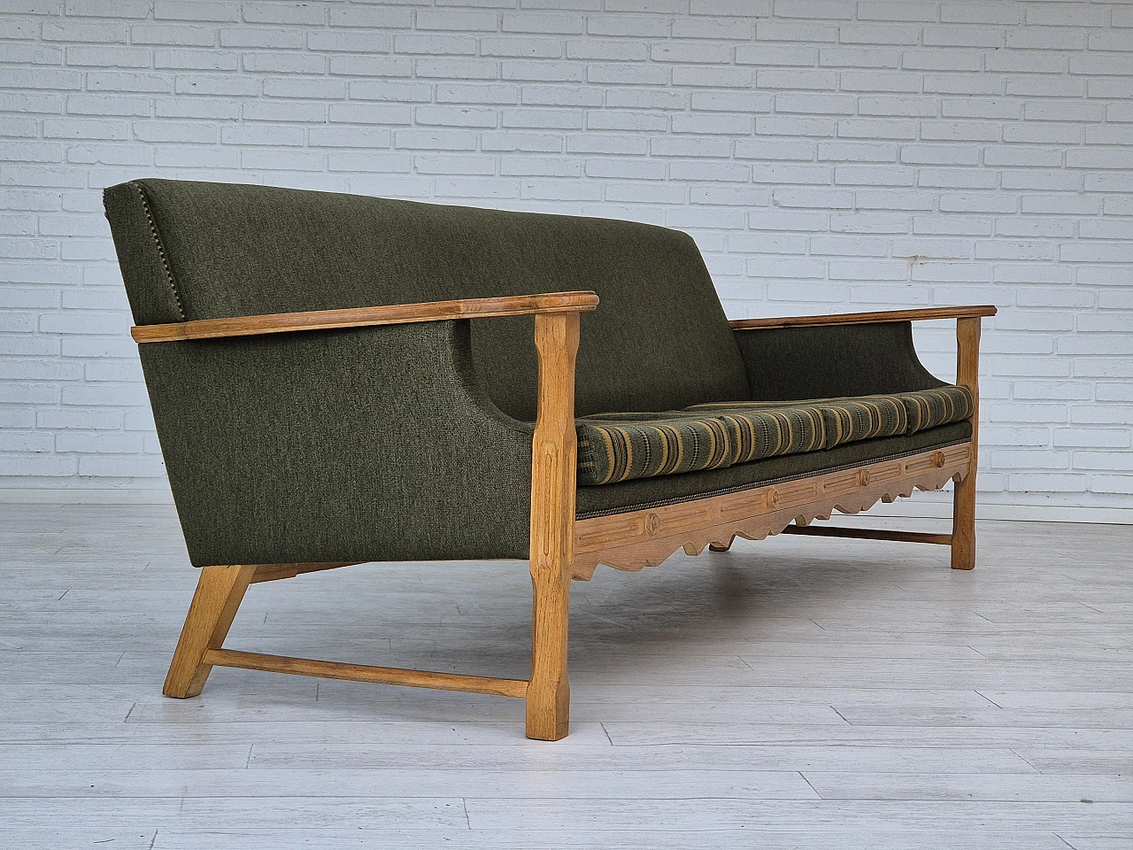 Danish four-seater green wool and oak sofa, 1970s 1