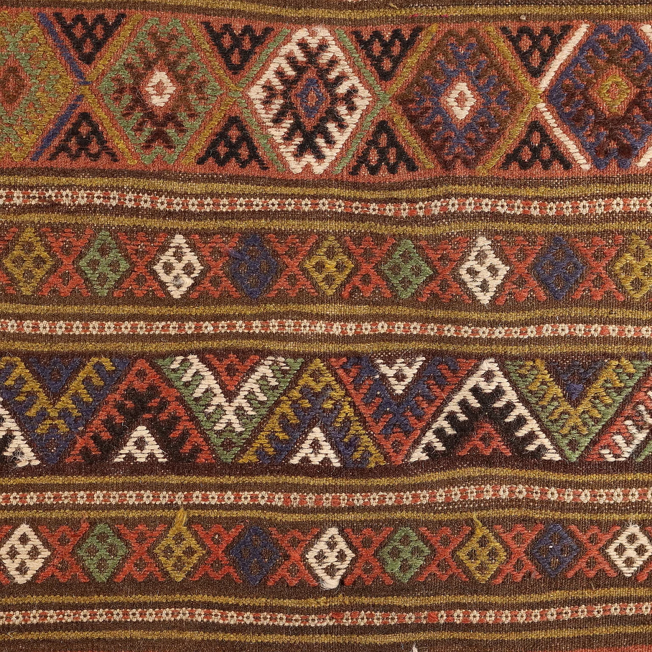 Tappeto Kilim in lana con decorazioni a rombo 3