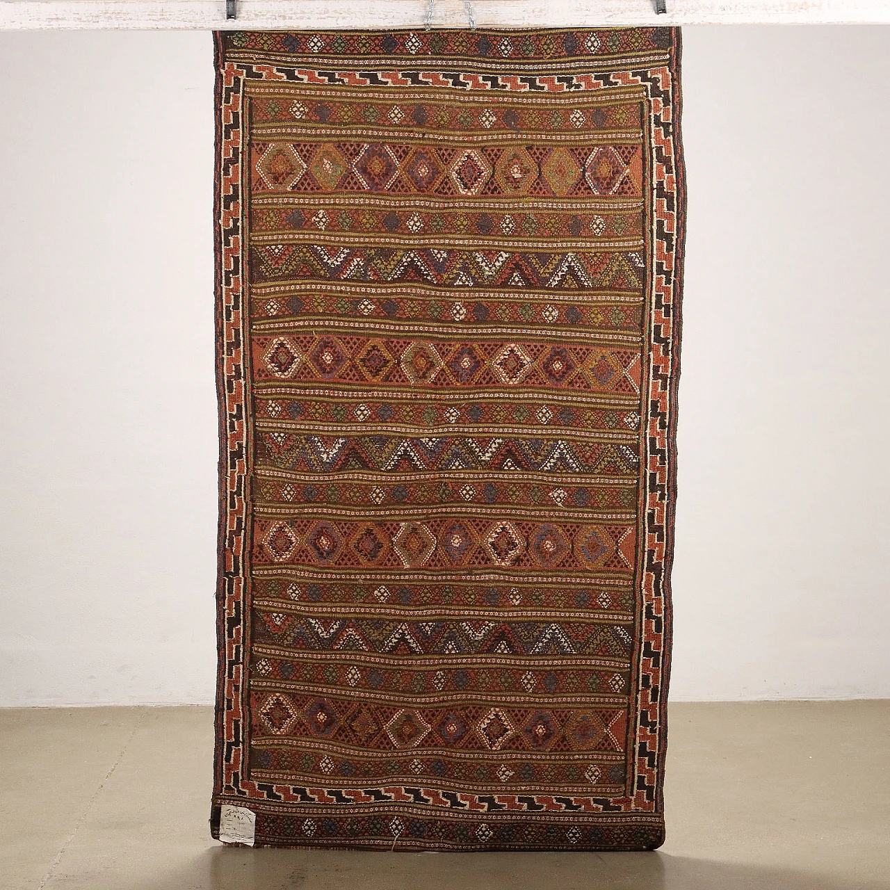 Wool Kilim rug with rhombus decoration 6