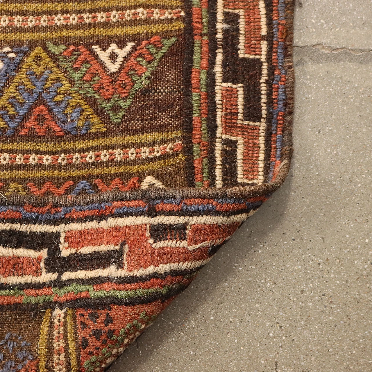 Wool Kilim rug with rhombus decoration 7