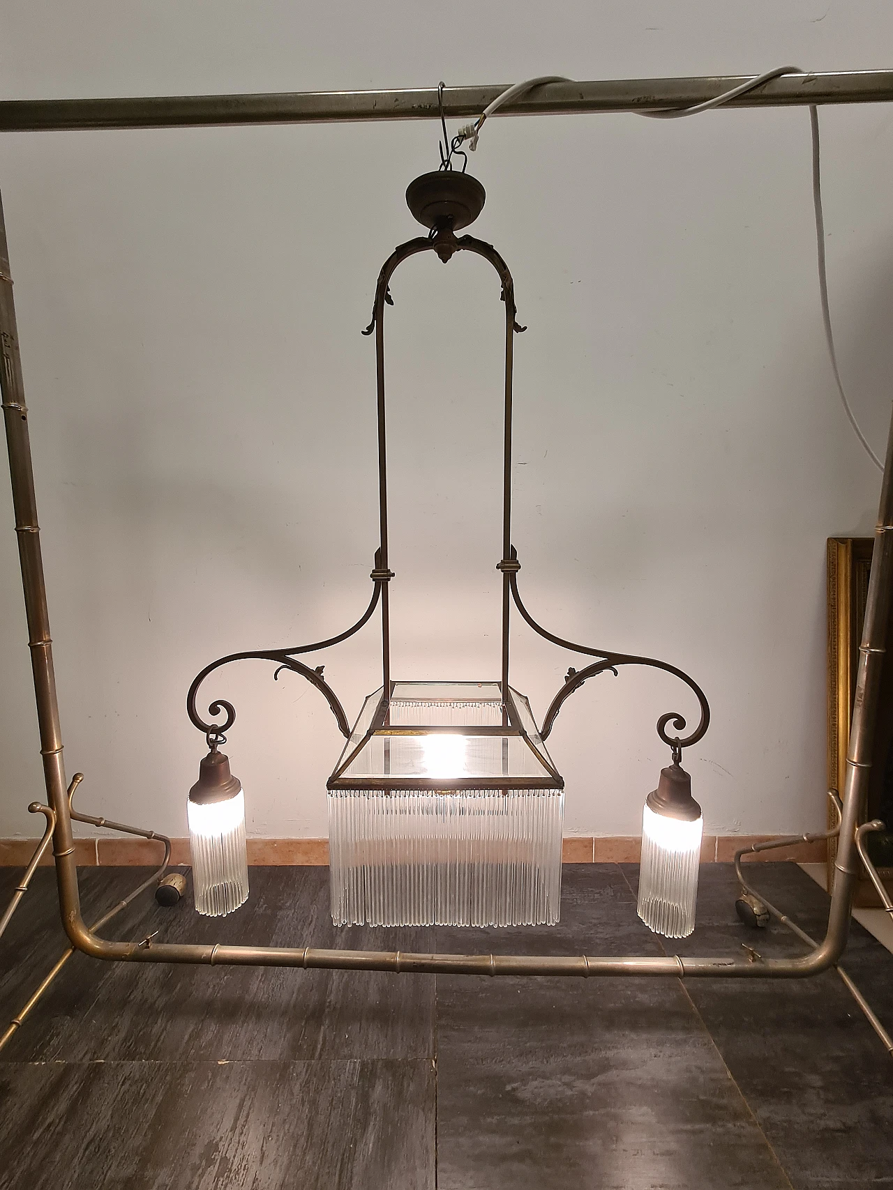 Lampadario Liberty in bronzo e vetro, anni '30 1