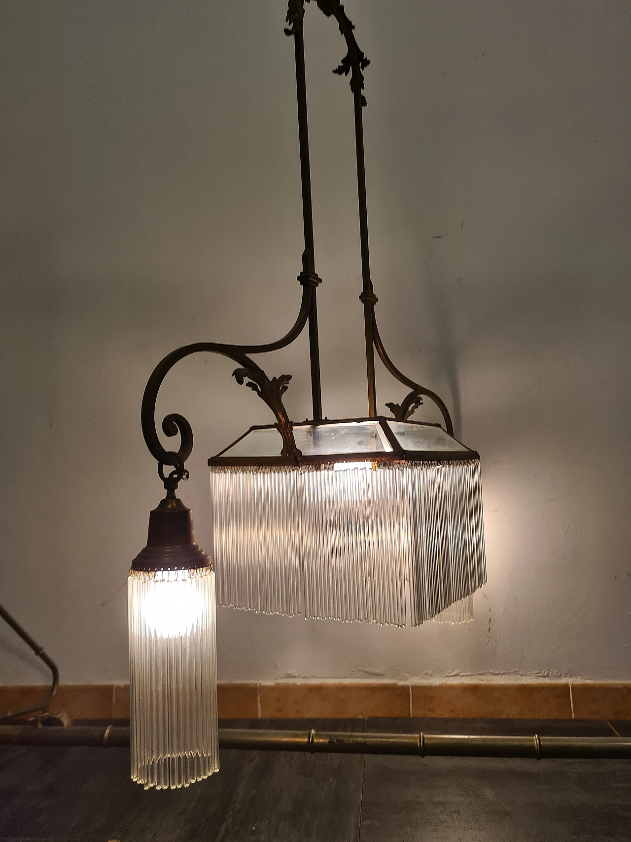 Lampadario Liberty in bronzo e vetro, anni '30 3