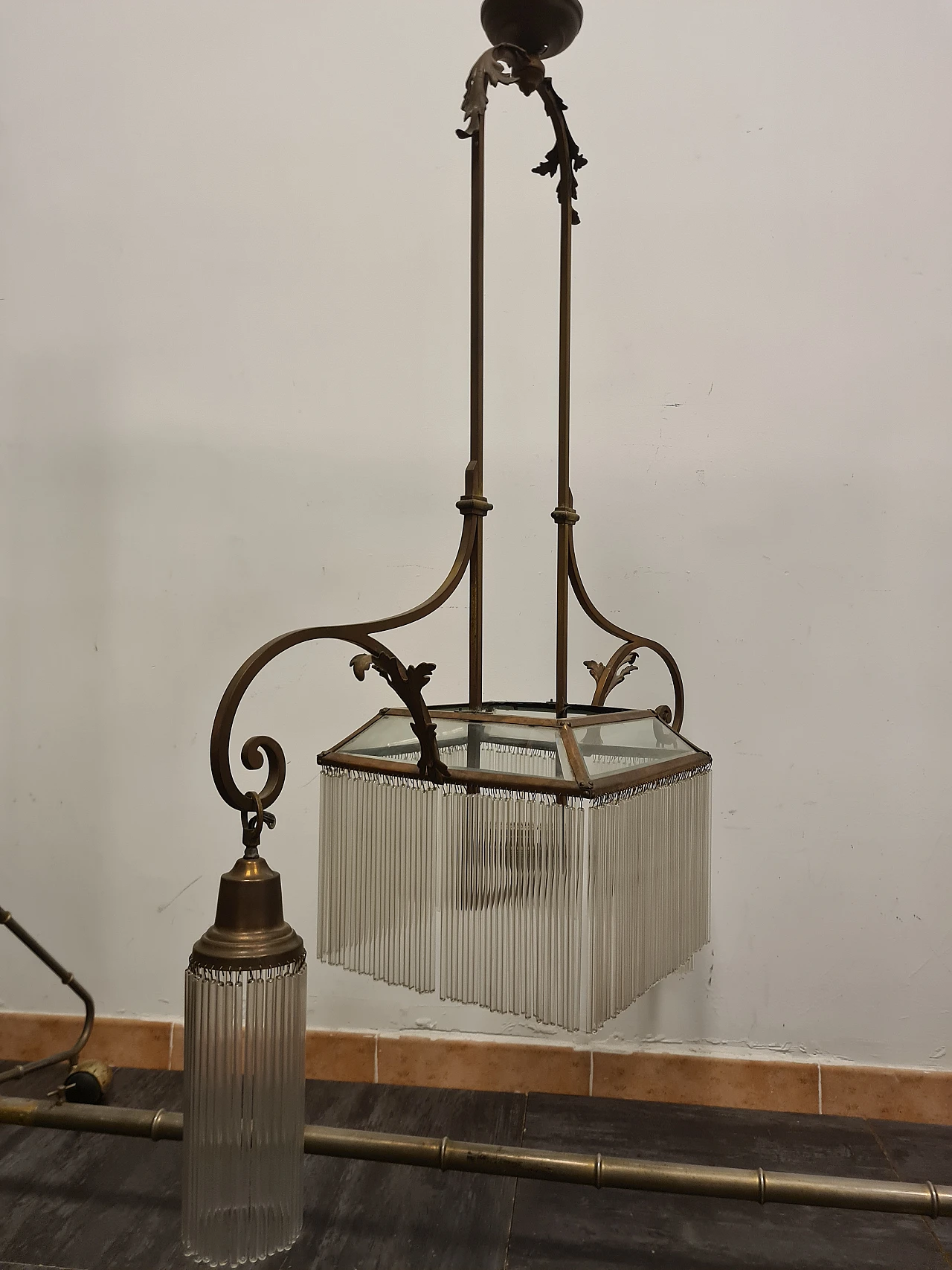 Lampadario Liberty in bronzo e vetro, anni '30 10