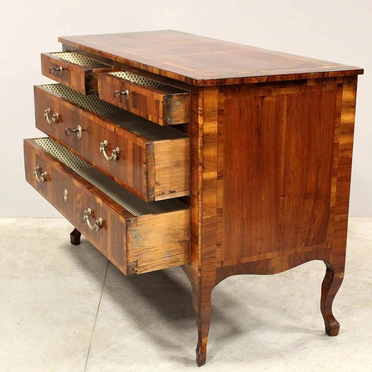 Solid walnut Louis XV chest of drawers, 18th century 2