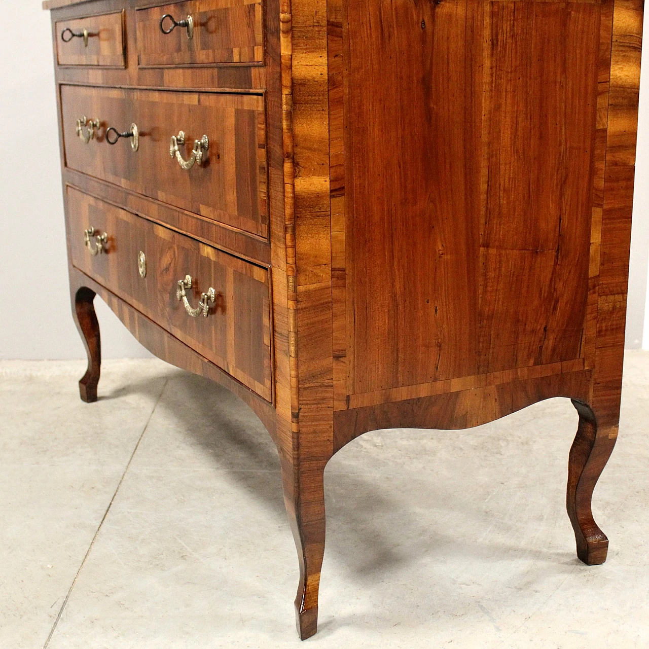 Solid walnut Louis XV chest of drawers, 18th century 4