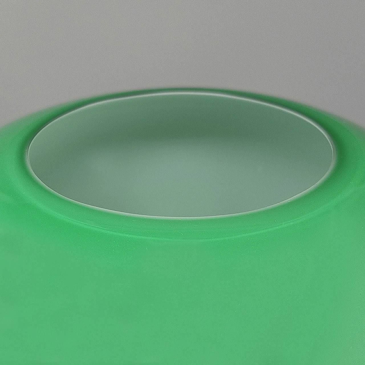 Green glass vase by Ind. Vetraria Valdarnese, 1960s 4