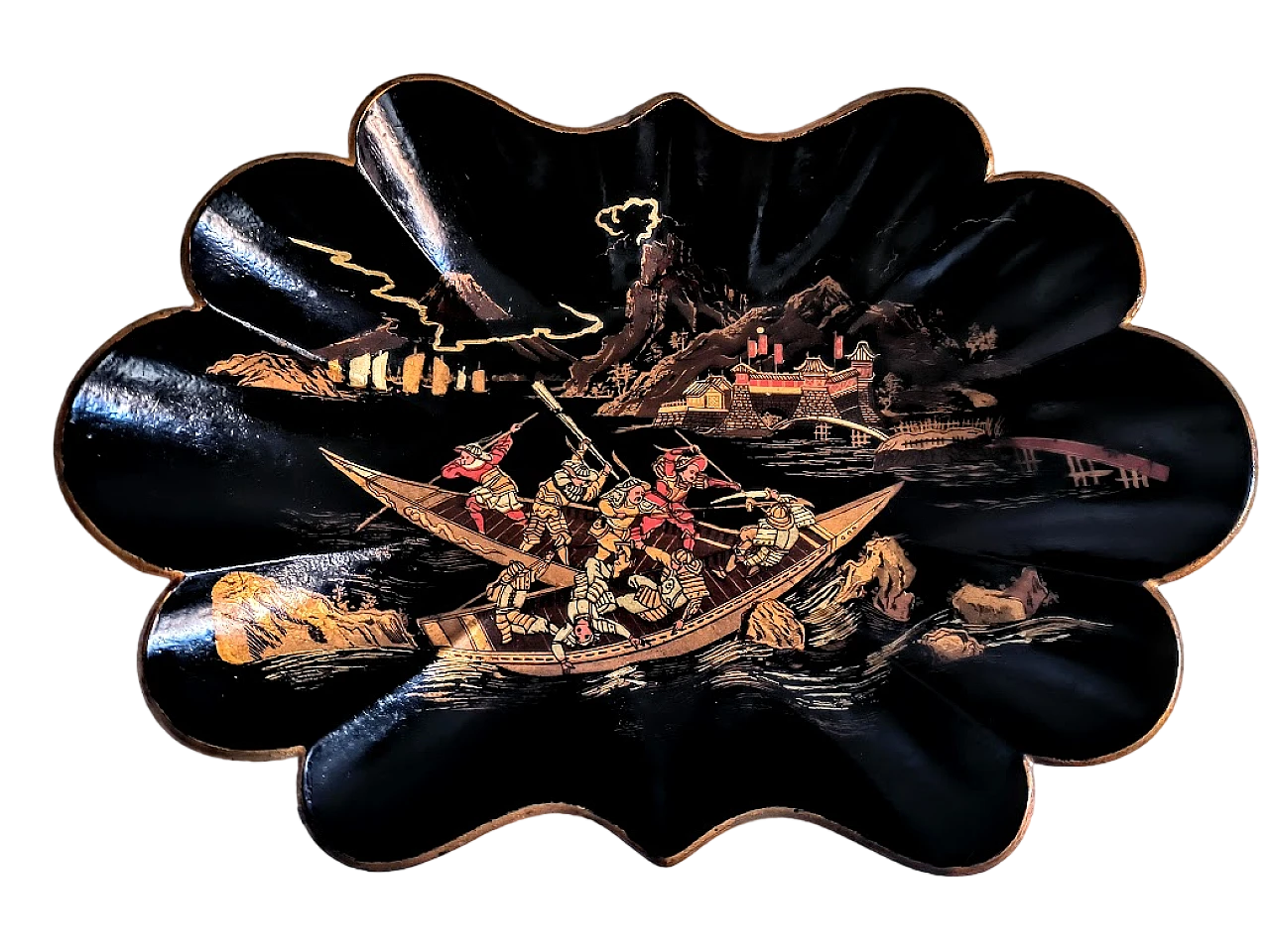 Vassoio GIAPPONE in lacca con scena di SAMURAI in combattimento, '800 7