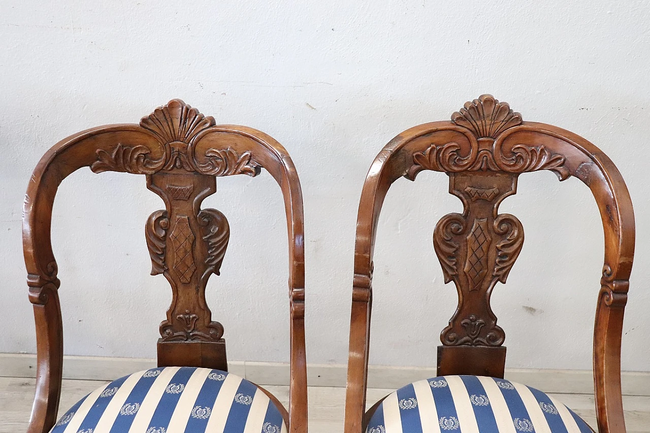 4 Solid walnut Charles X chairs, 19th century 5