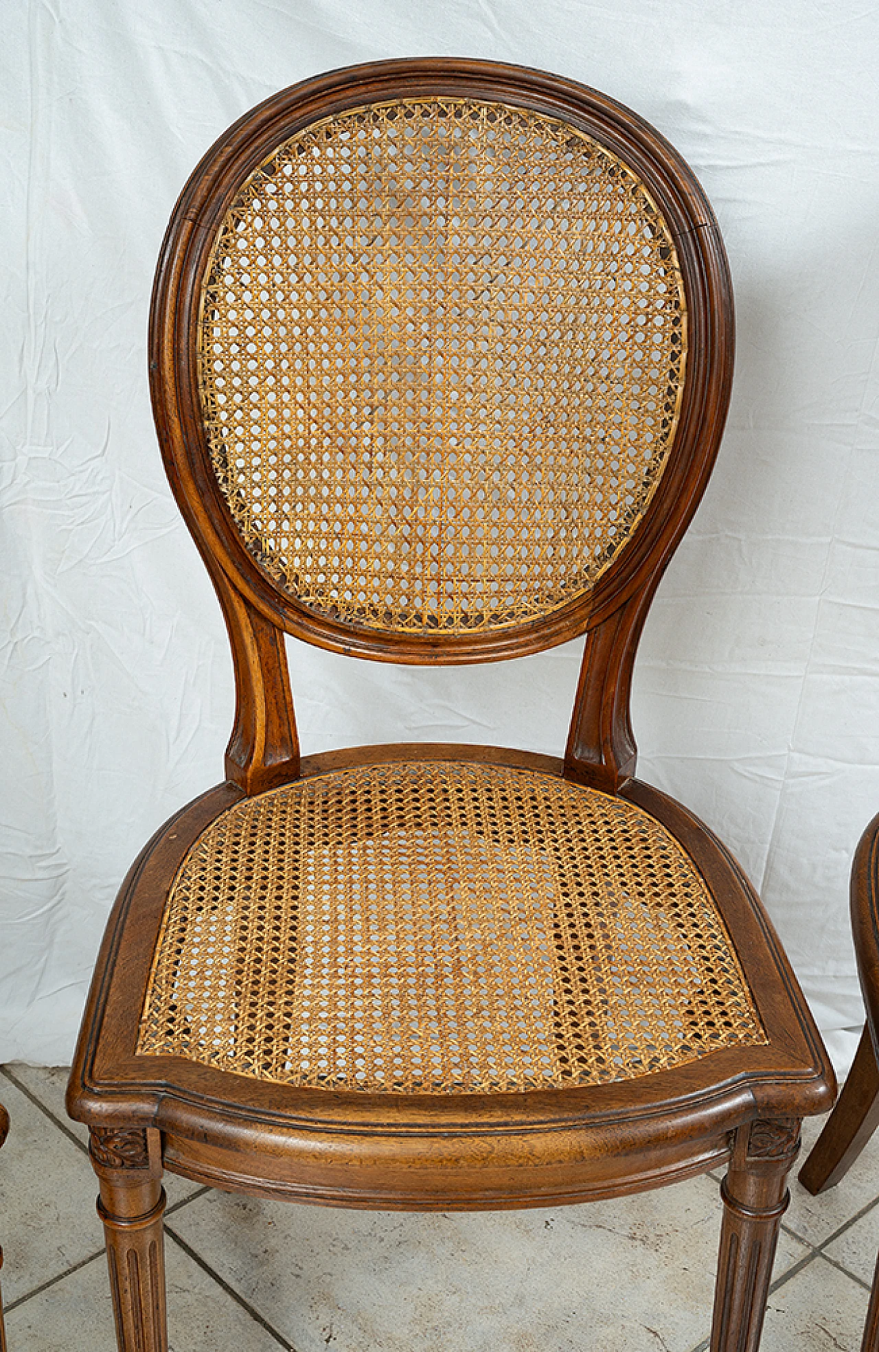 6 Sedie a medaglione Napoleone III in massello di noce, '800 2