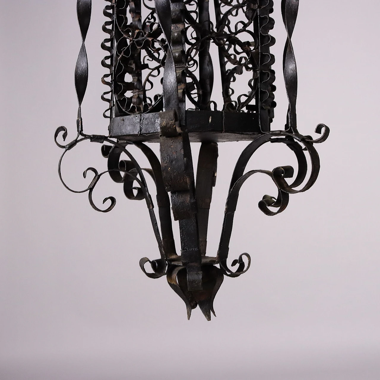 Lantern in wrought iron, 19th century 5