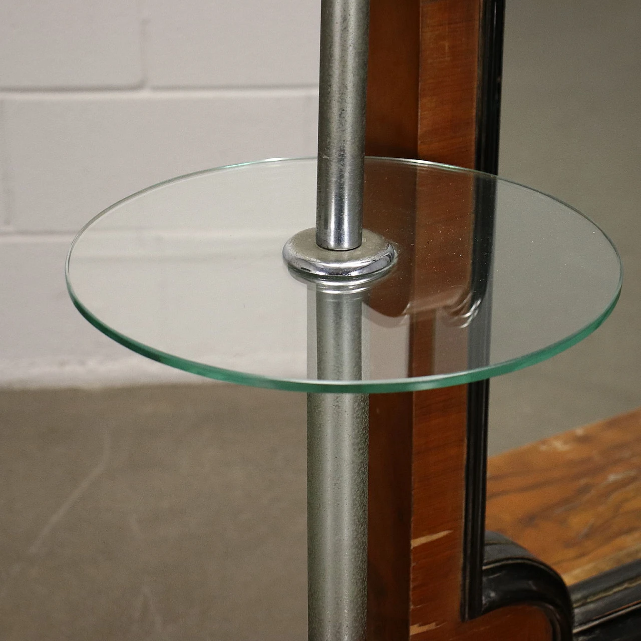 Walnut dressing table with mirror, 1930s 4