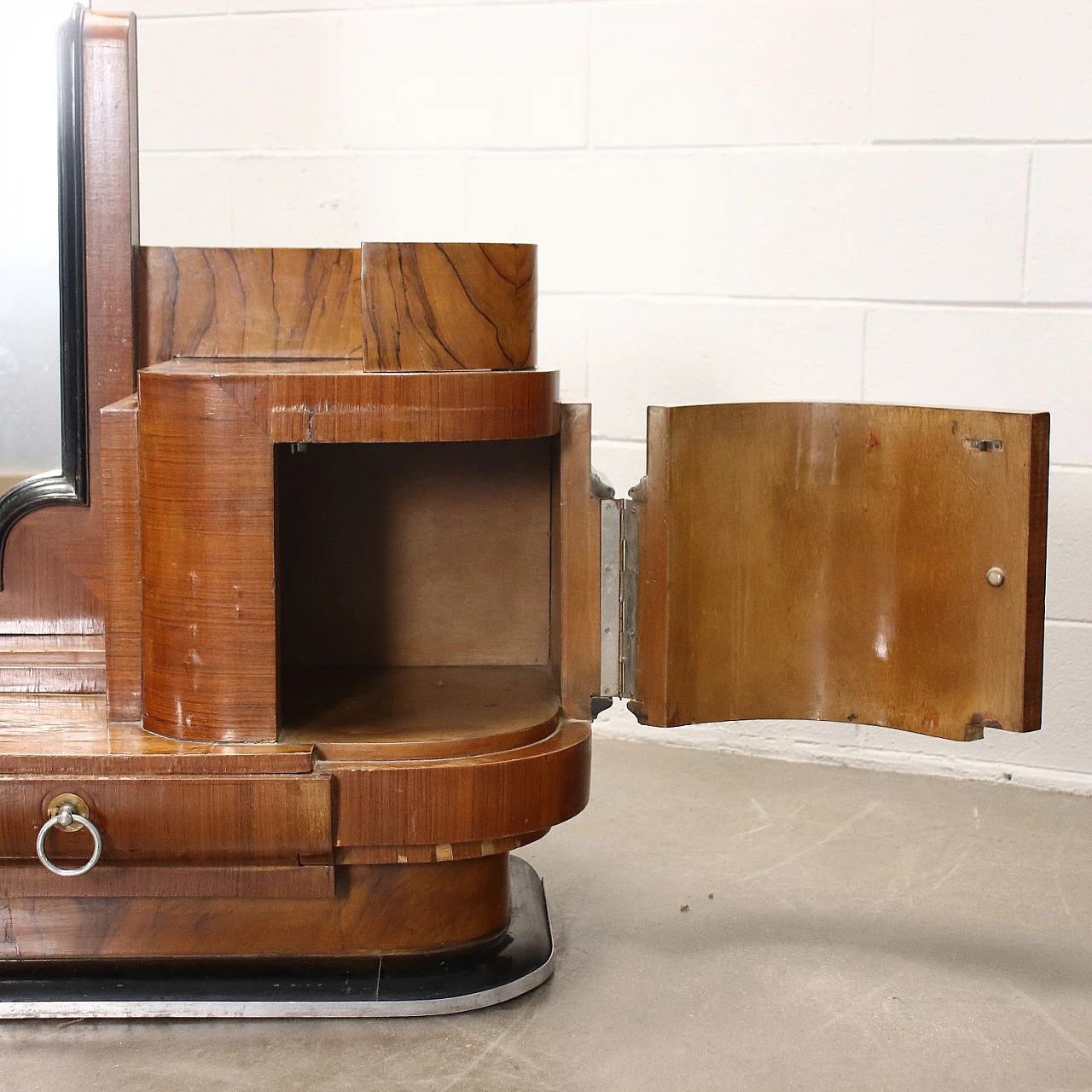 Walnut dressing table with mirror, 1930s 9
