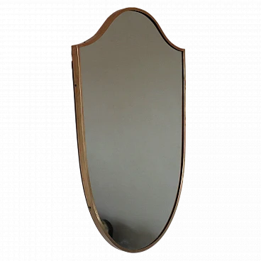 Specchio a forma di scudo con cornice in ottone, anni '60