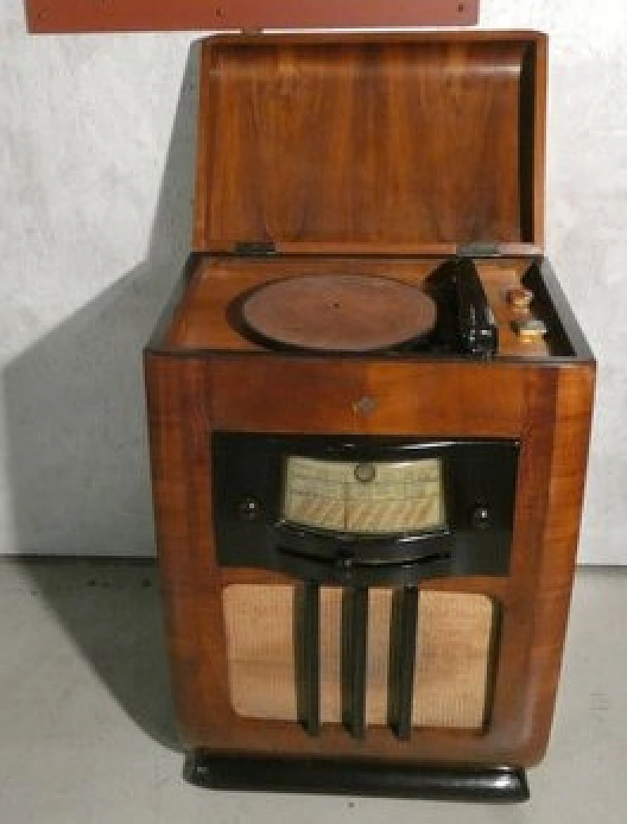 Marconi 1562 radio cabinet with turntable by Compagnia Marconi, 1940 30
