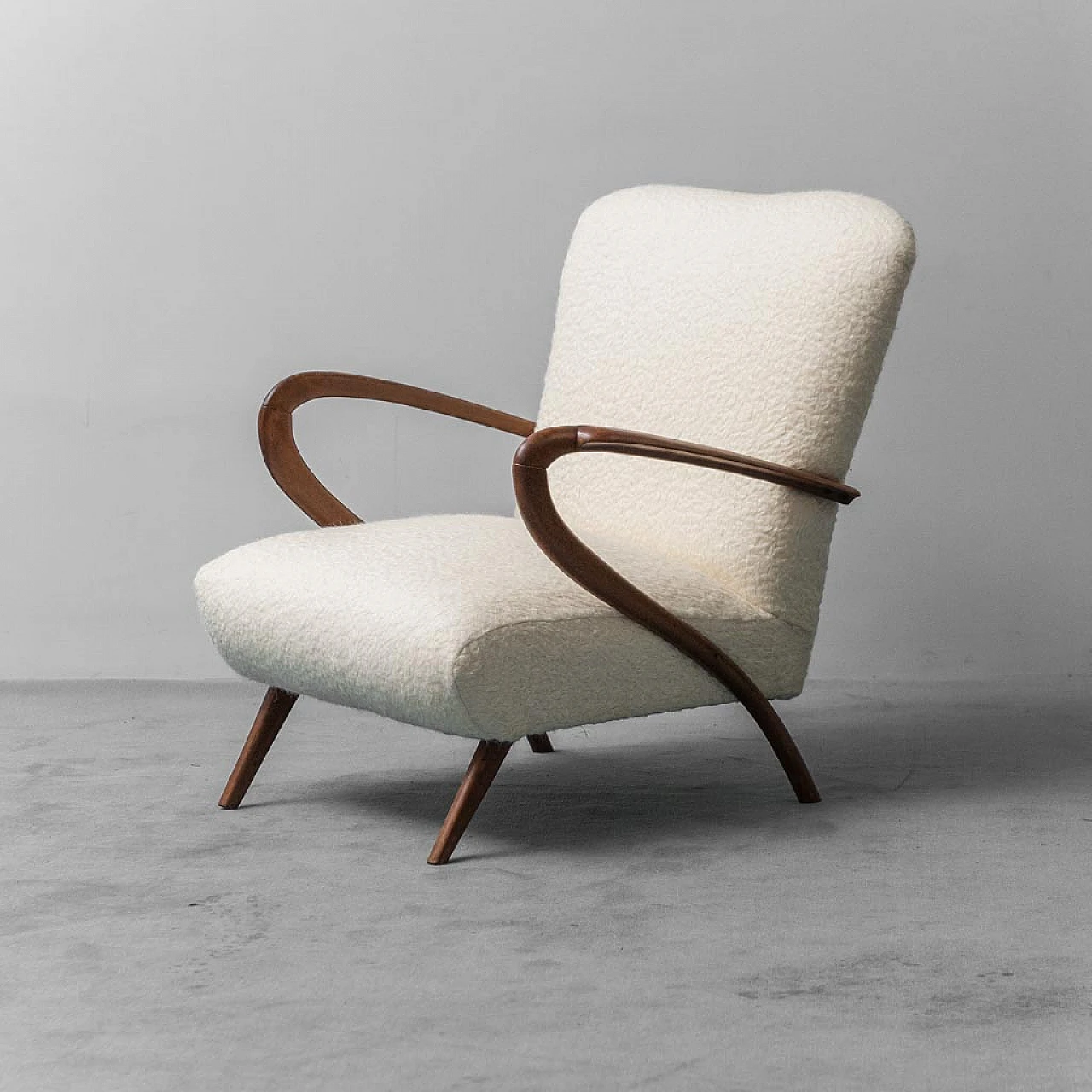 Coppia di poltrone in legno e tessuto bianco, anni '60 4