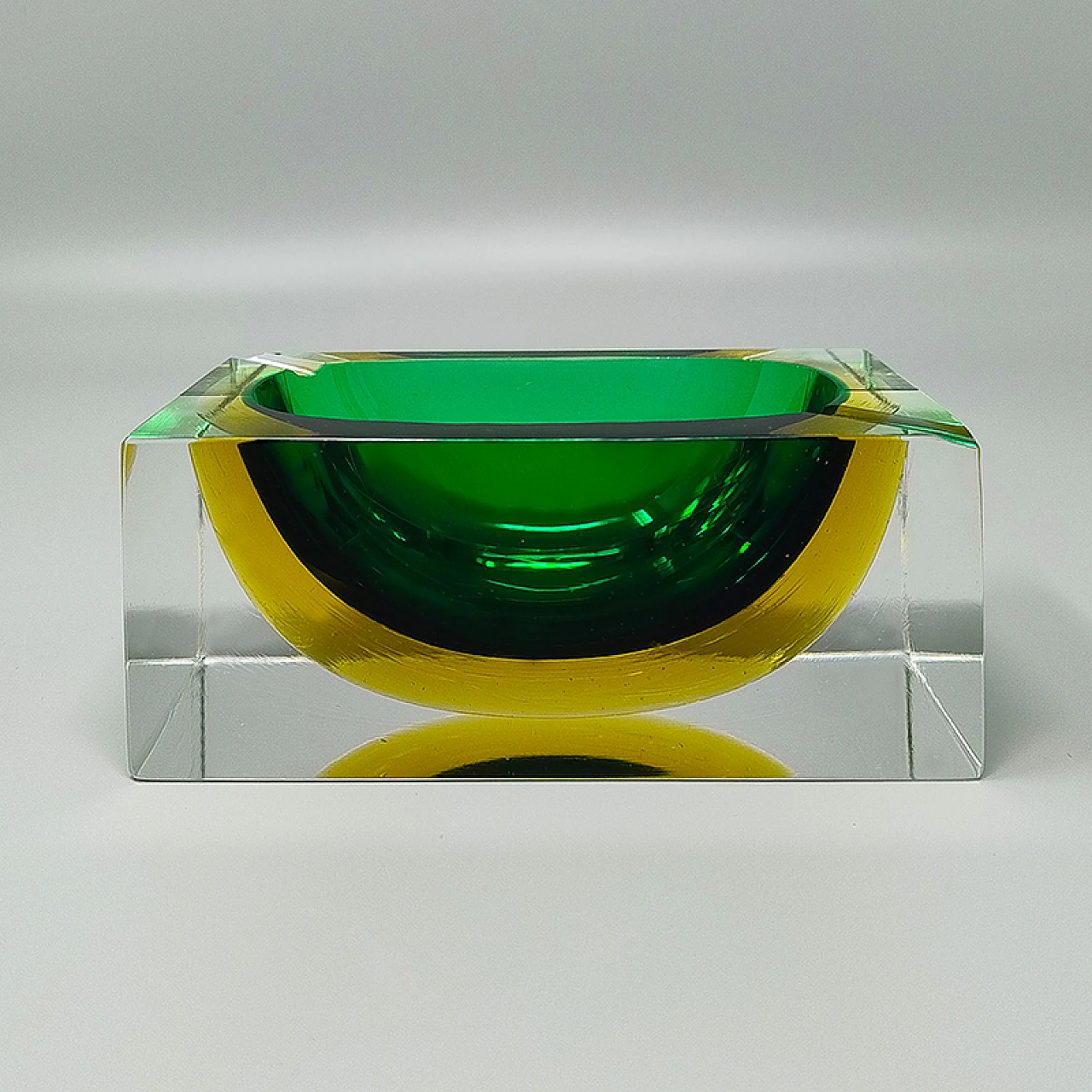 Green and yellow glass ashtray by Flavio Poli for Seguso, 1960s 2
