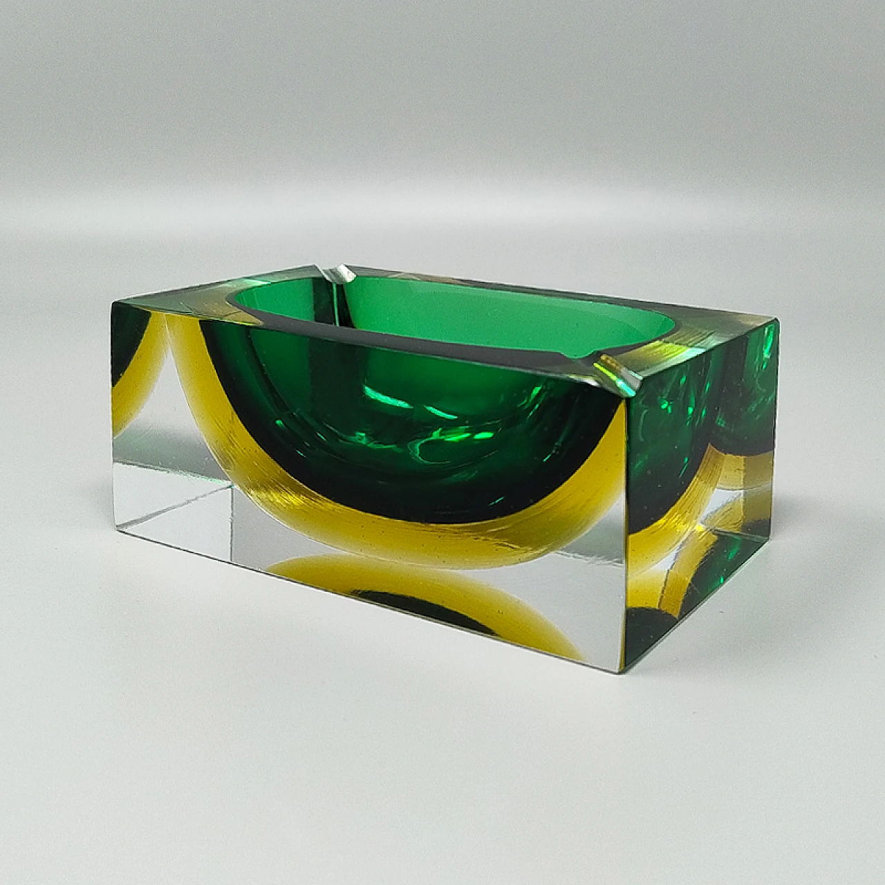 Green and yellow glass ashtray by Flavio Poli for Seguso, 1960s 4