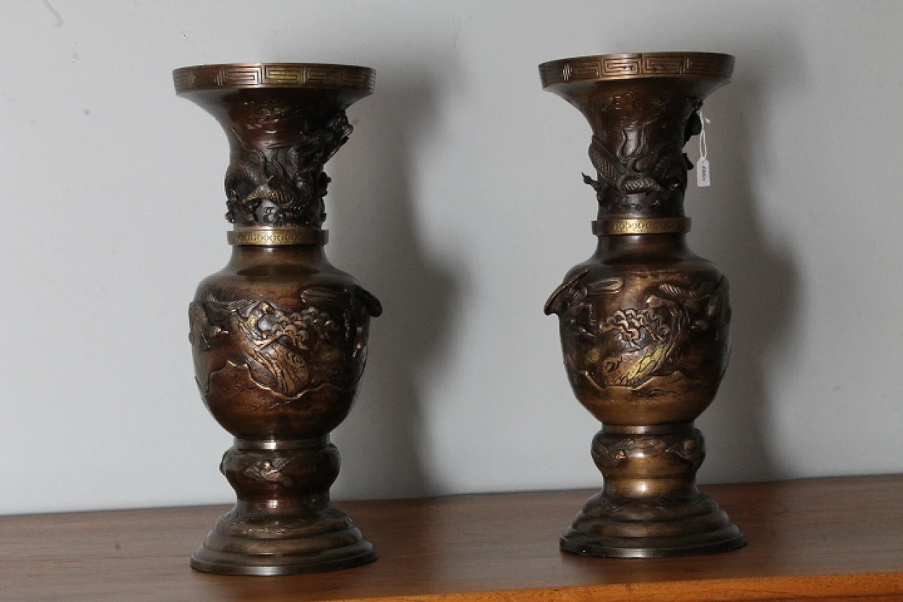 Pair of Japanese bronze vases, late 19th century 1