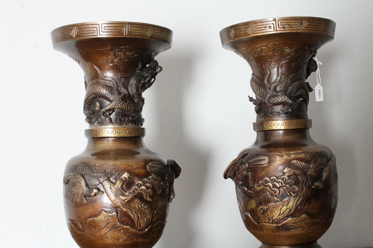 Pair of Japanese bronze vases, late 19th century 13