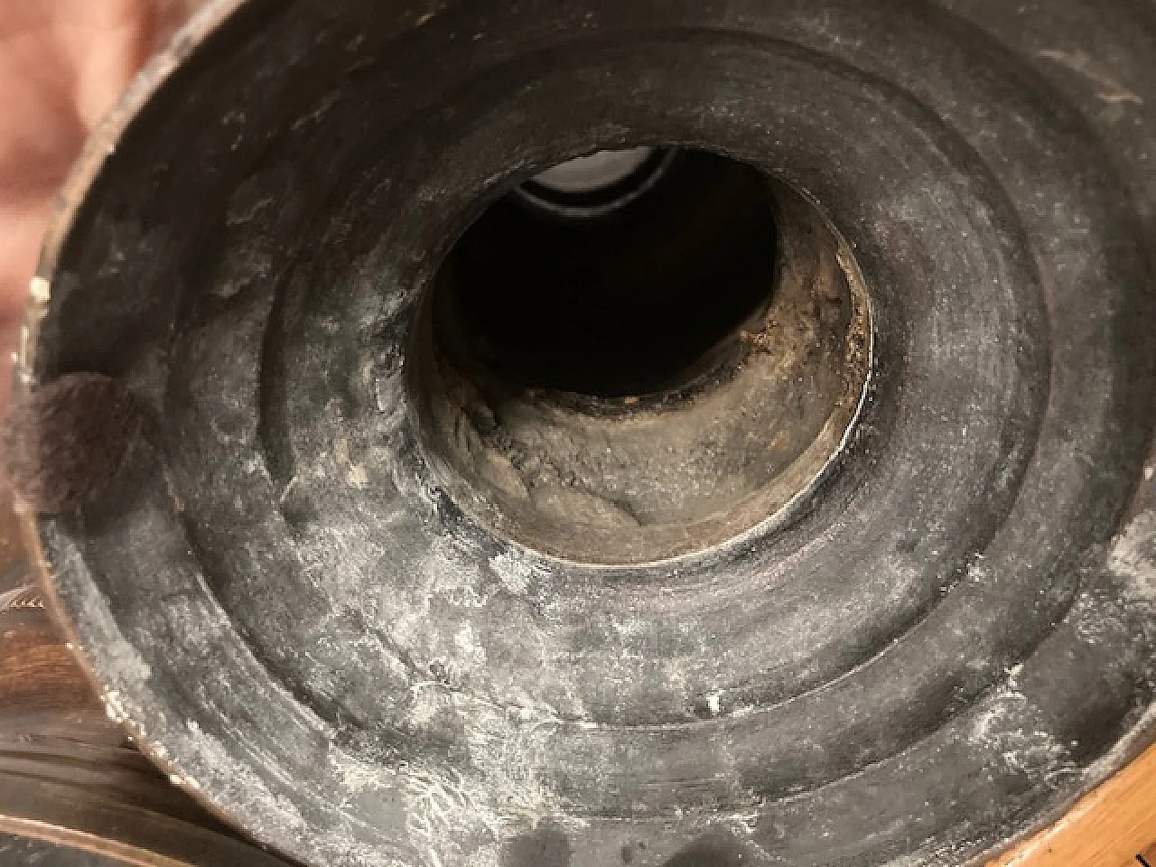 Pair of Japanese bronze vases, late 19th century 16