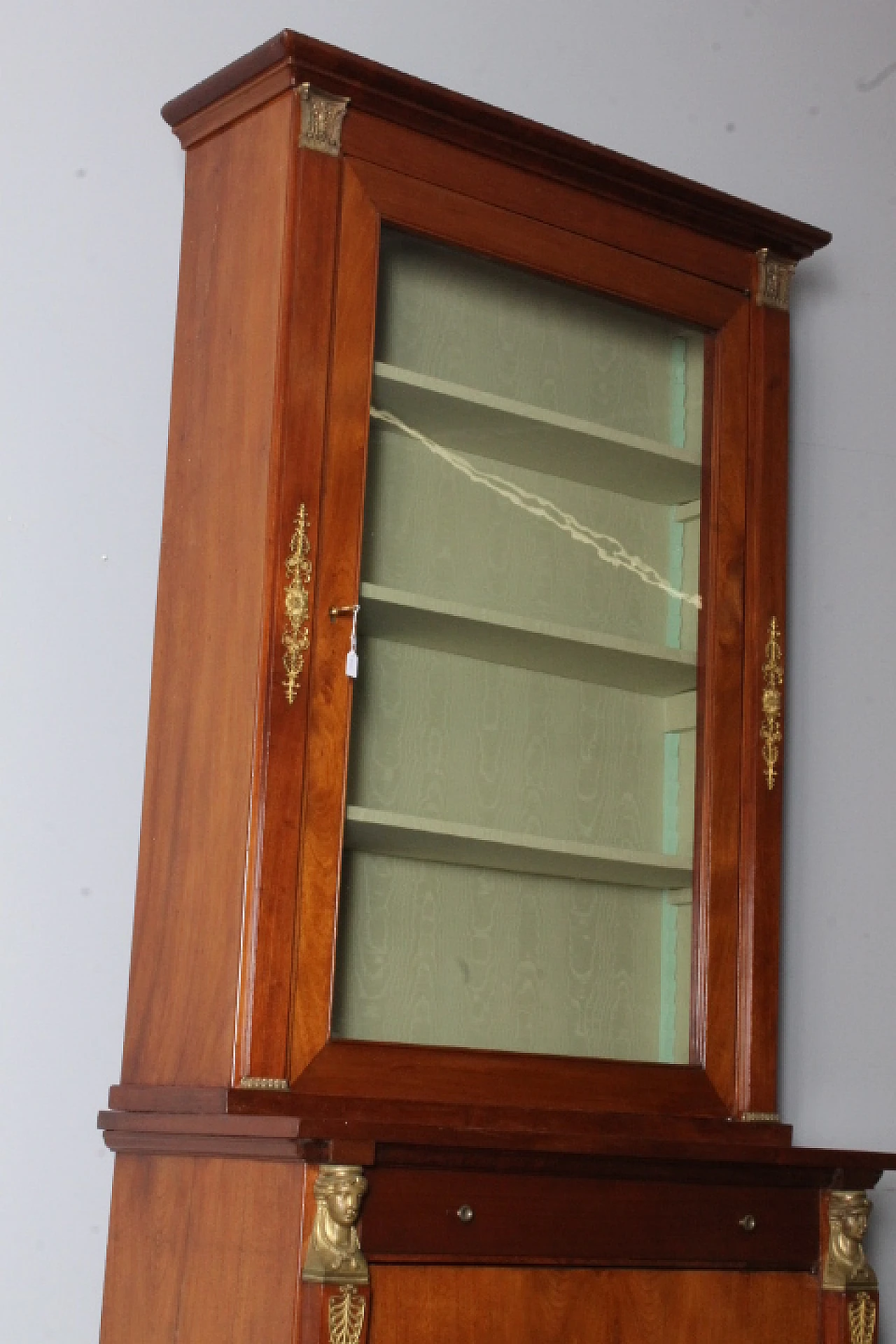 Empire-style mahogany and bronze display cabinet, early 20th century 3