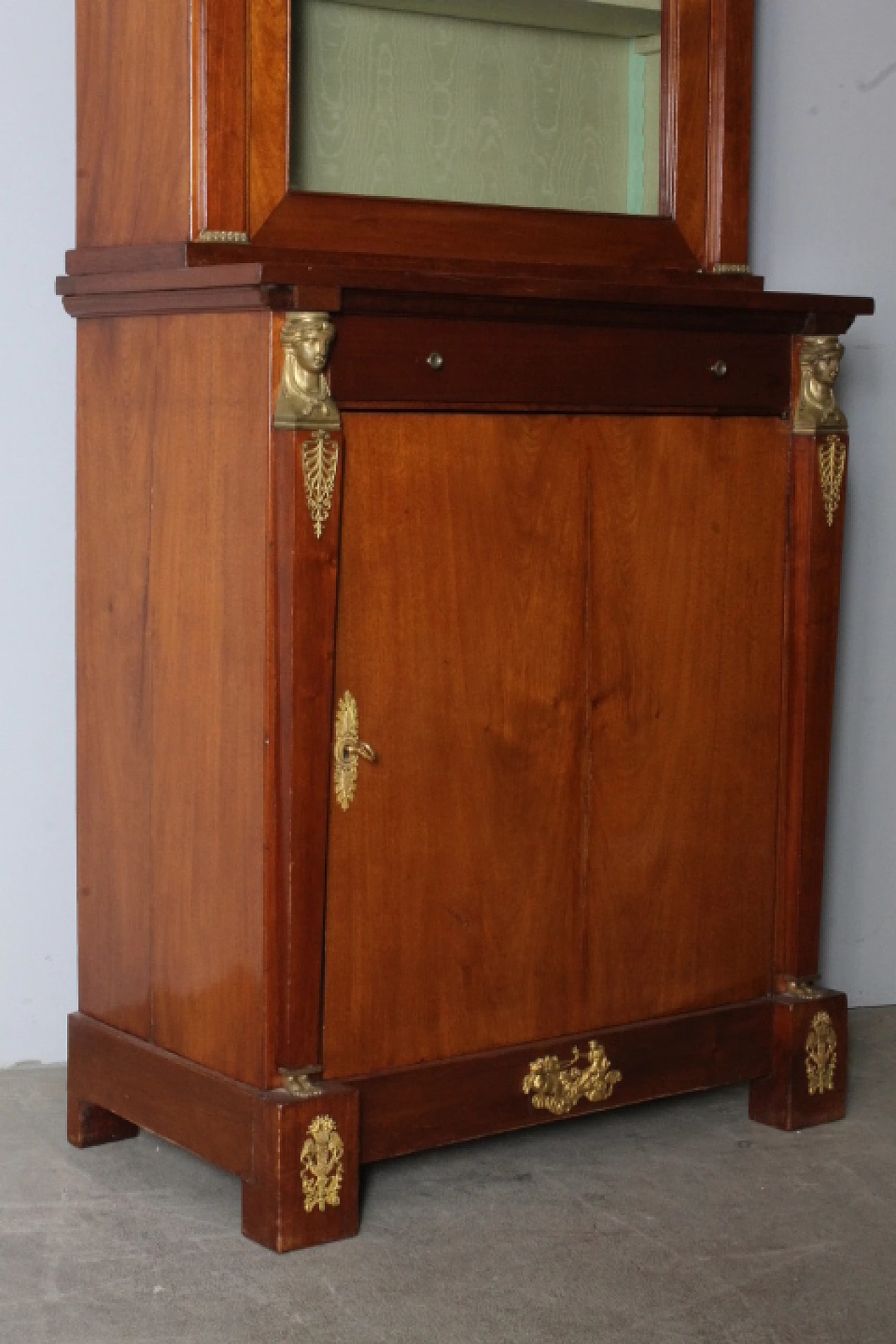 Empire-style mahogany and bronze display cabinet, early 20th century 4