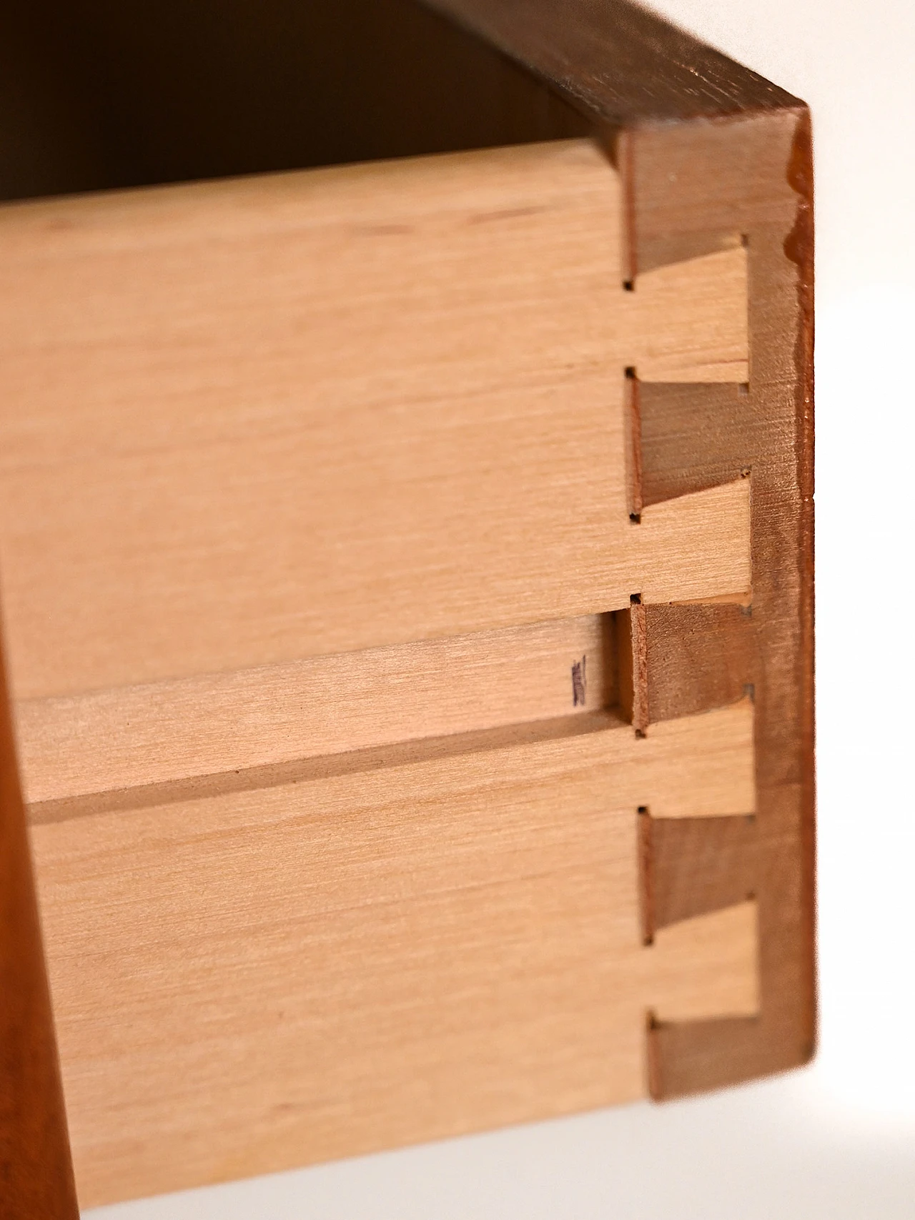 Cassettiera scandinava in teak a cinque scomparti, anni '60 9