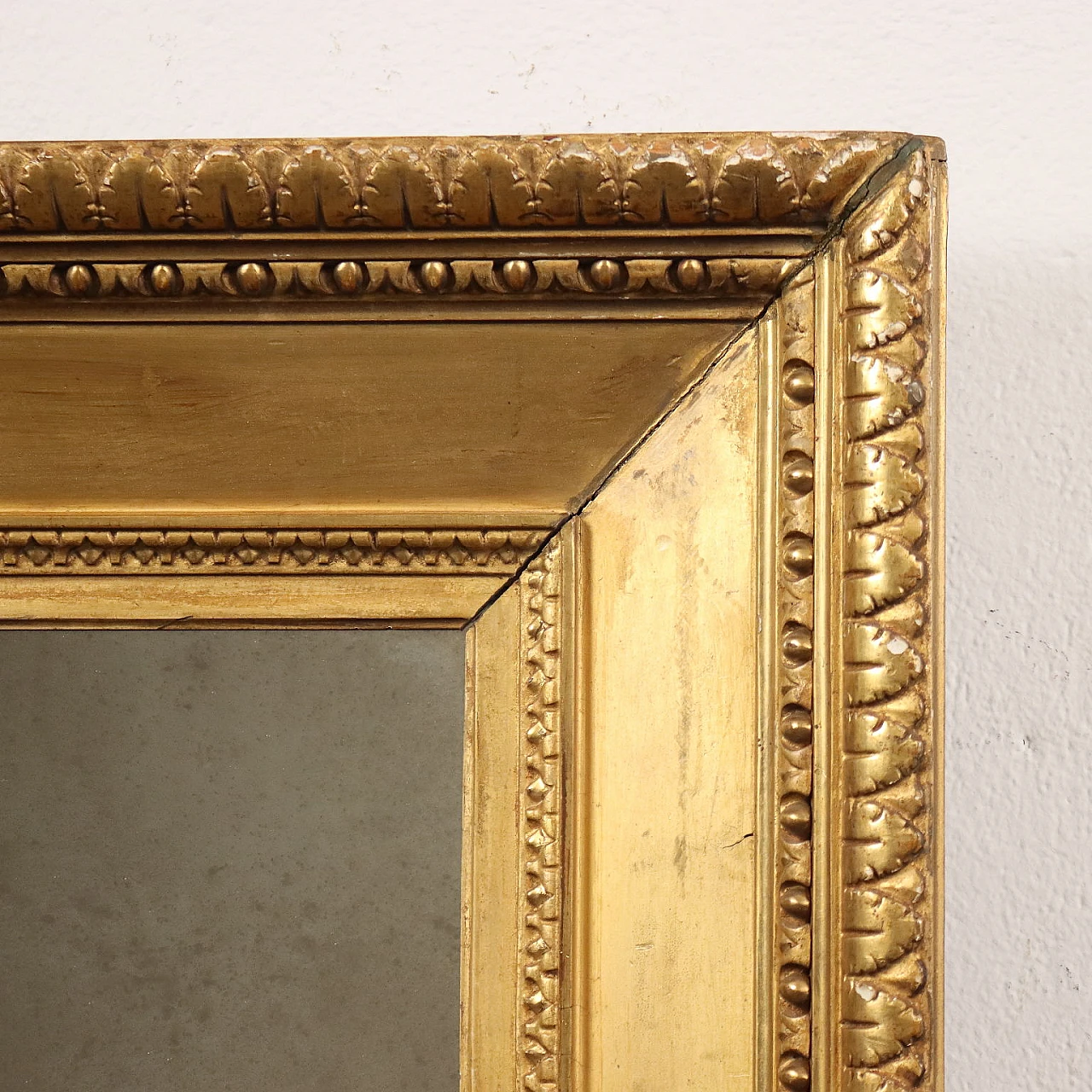Antique style gilded mirror in carved and gilded wood, late 19th century Italy 4