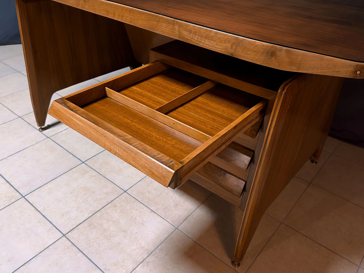 Teak and glass desk by Vittorio Dassi, 1950s 7