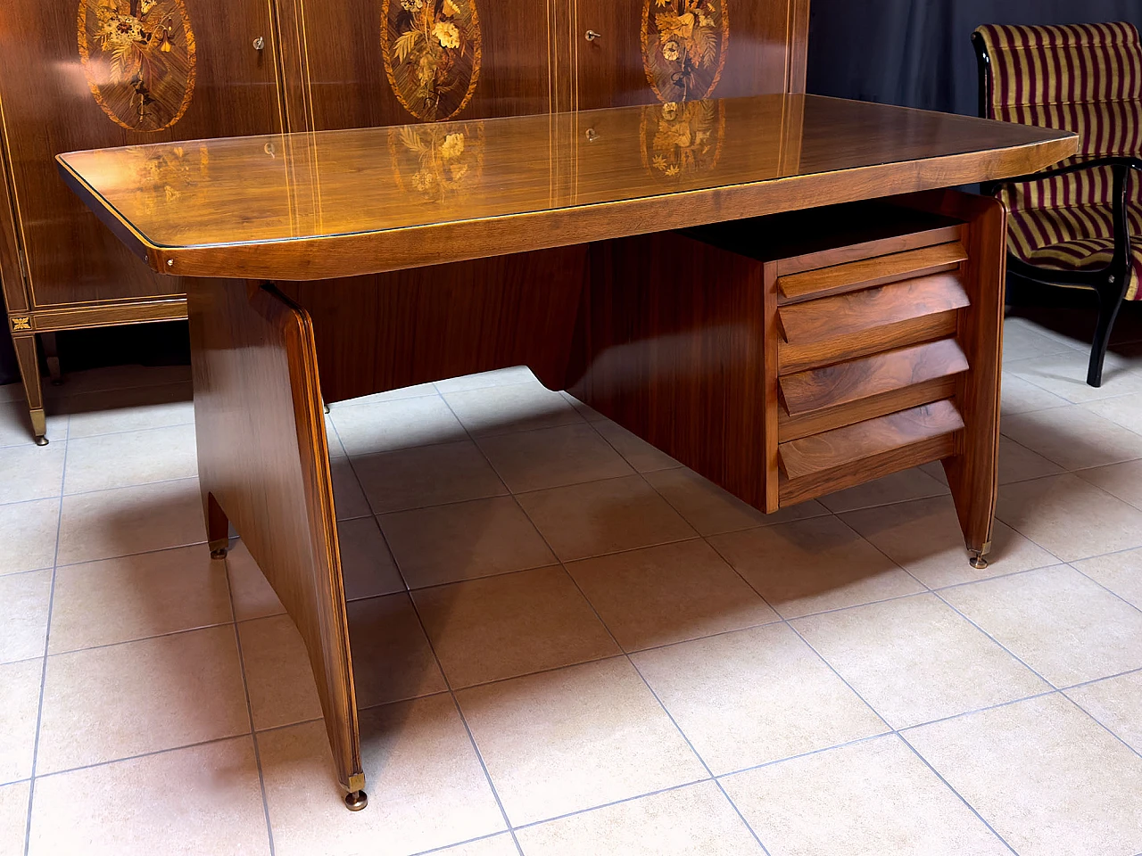 Teak and glass desk by Vittorio Dassi, 1950s 14