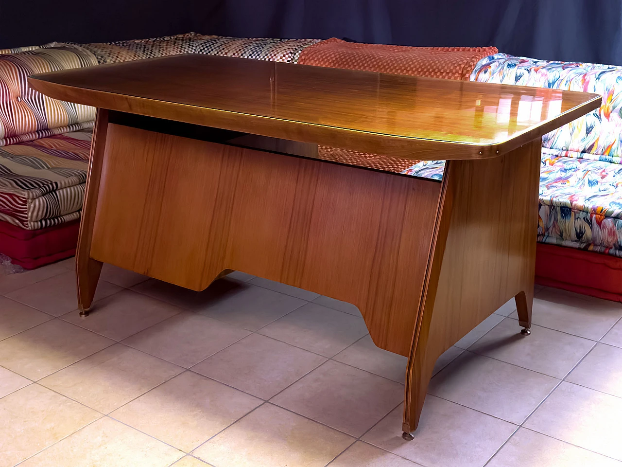 Teak and glass desk by Vittorio Dassi, 1950s 17