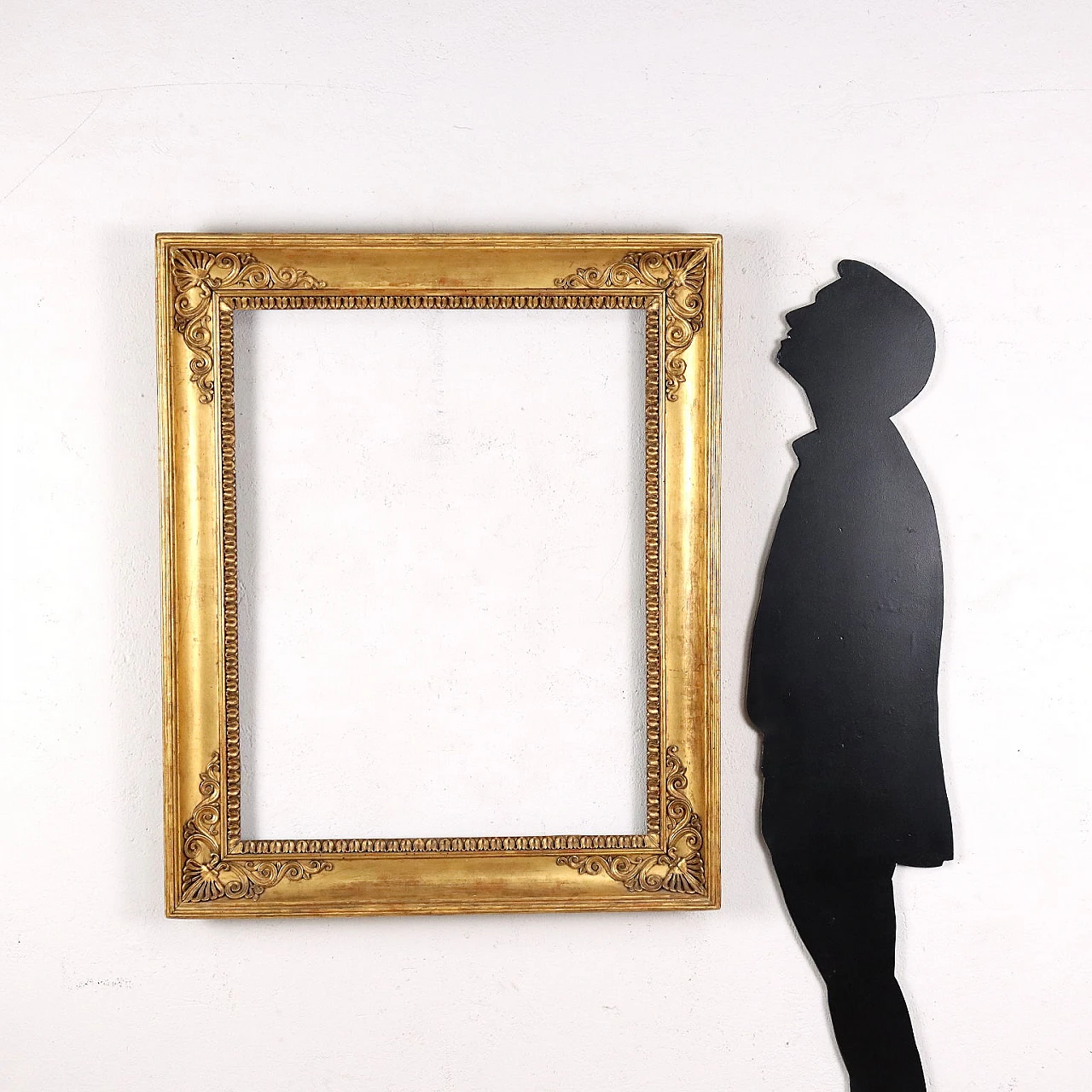 Restoration carved and gilded wood frame, 19th century 2