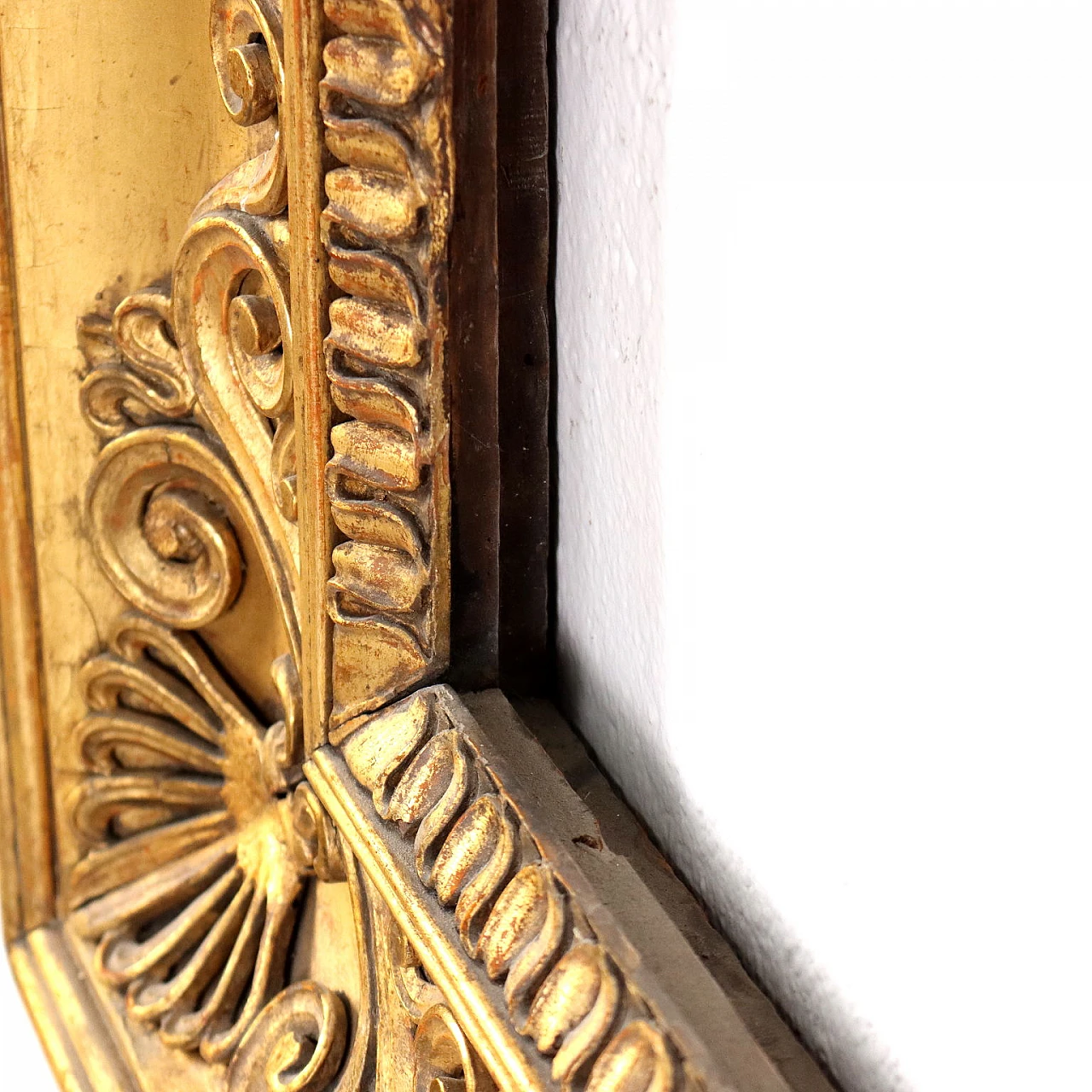Restoration carved and gilded wood frame, 19th century 3