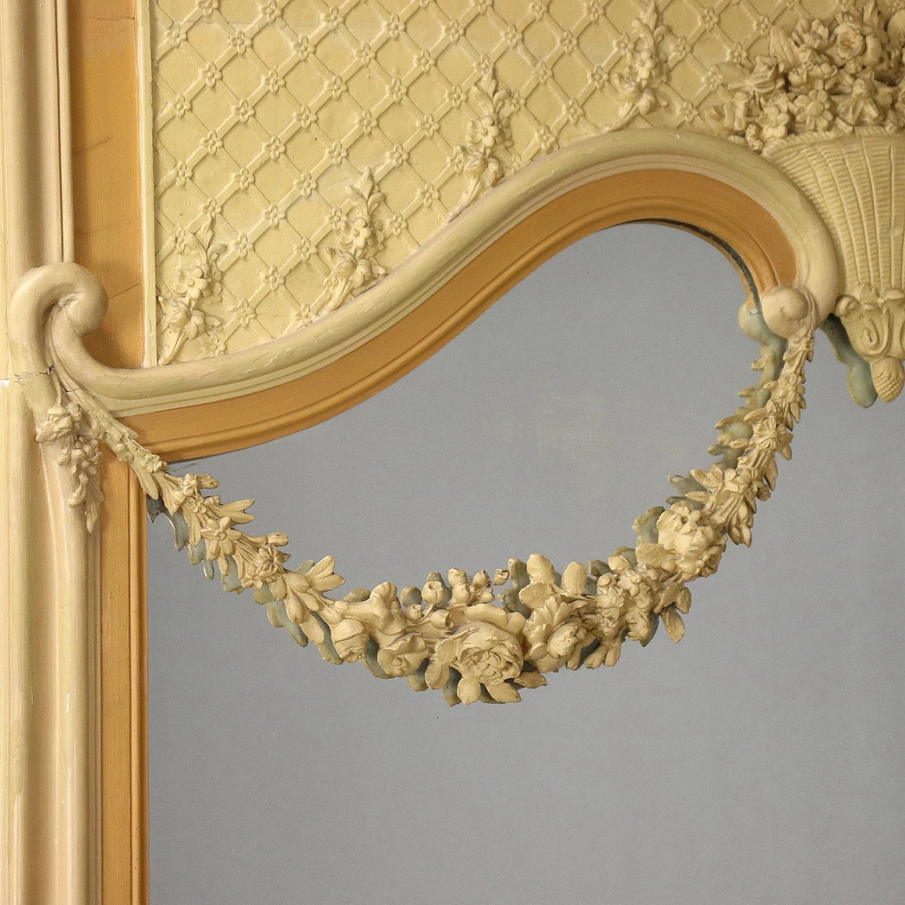 Specchio stile Neoclassico in stucco intagliato e laccato 7