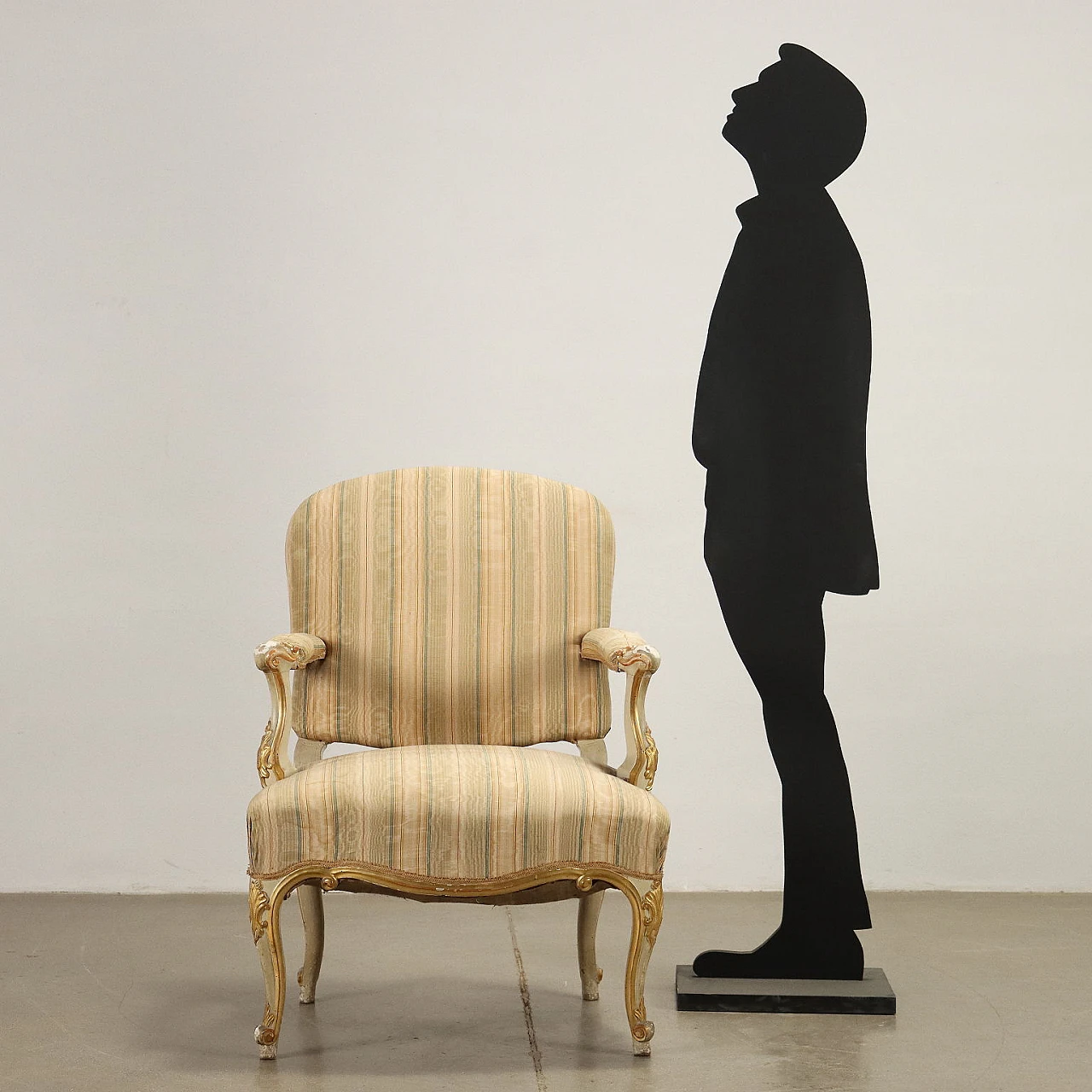 Poltrona imbottita in stile eclettico in legno, '800 2