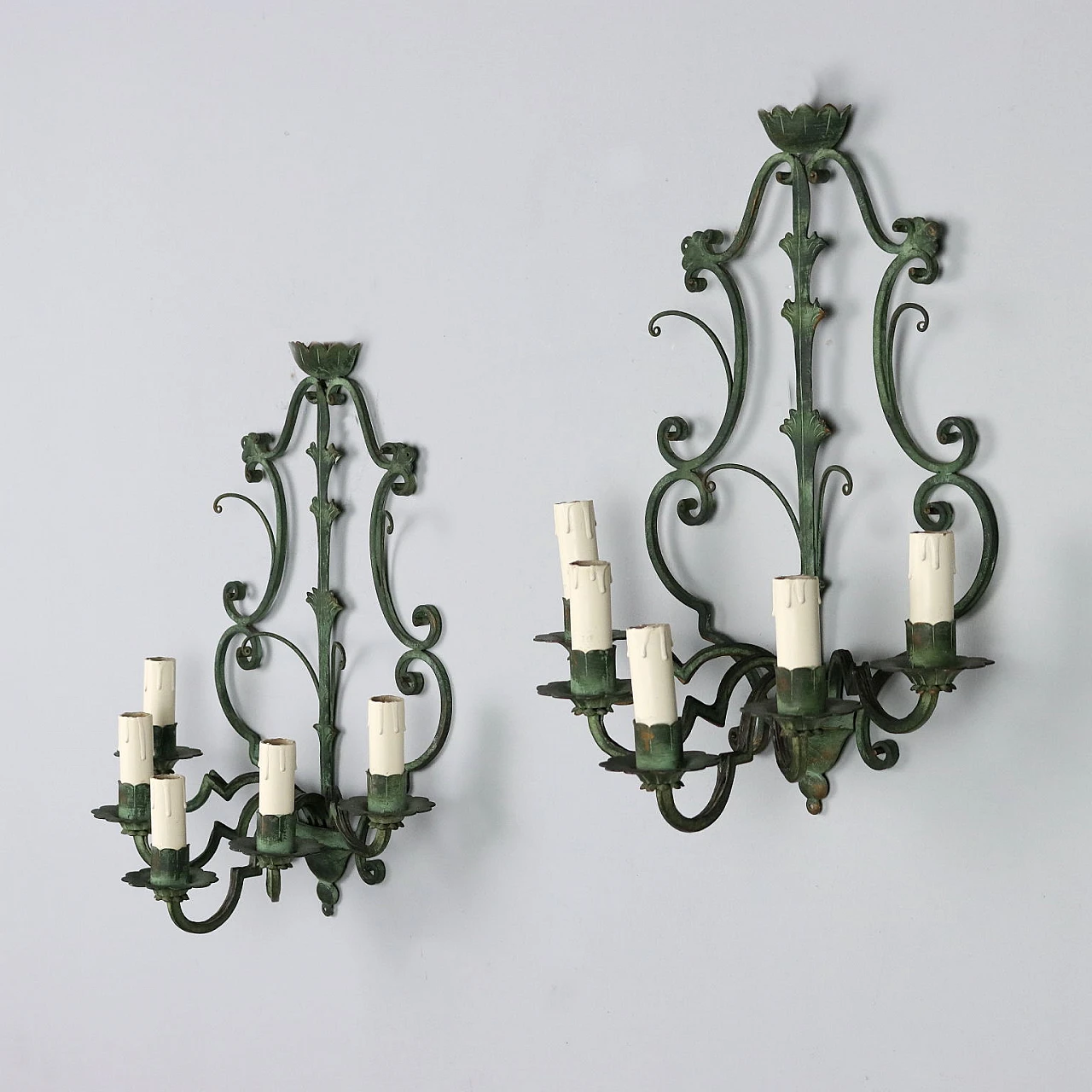 Pair of 5-light wall sconces in painted wrought iron 3