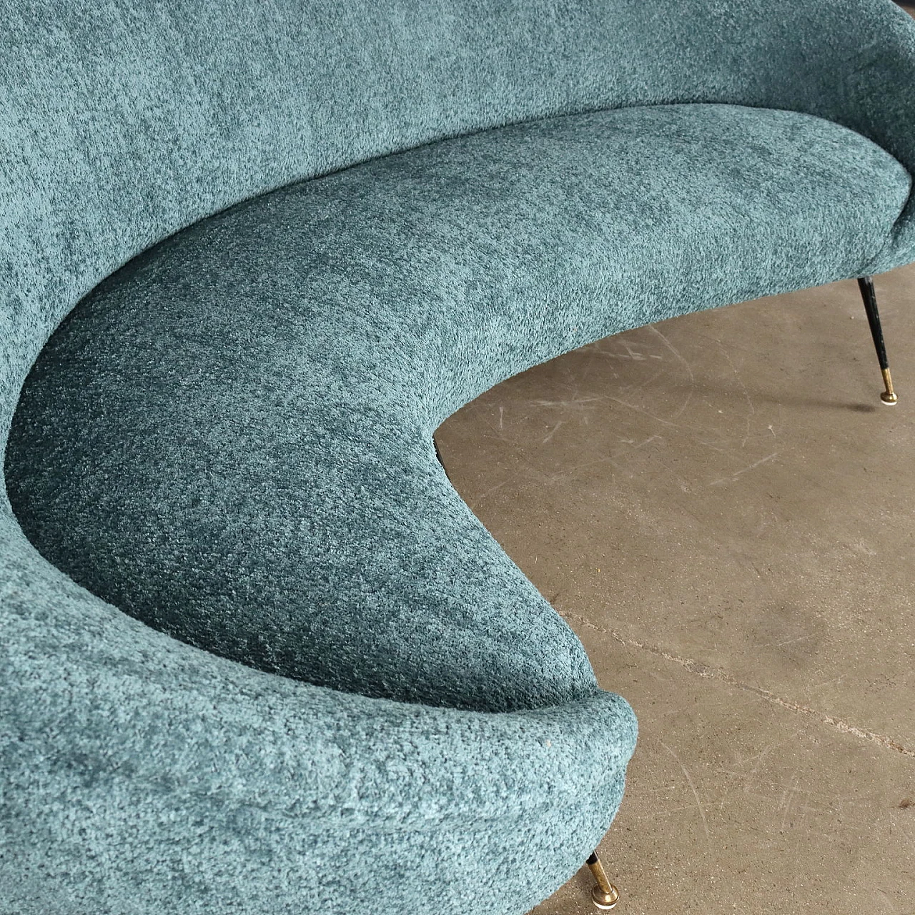 Divano a fagiolo in tessuto bouclè con gambe in metallo, anni '60 7