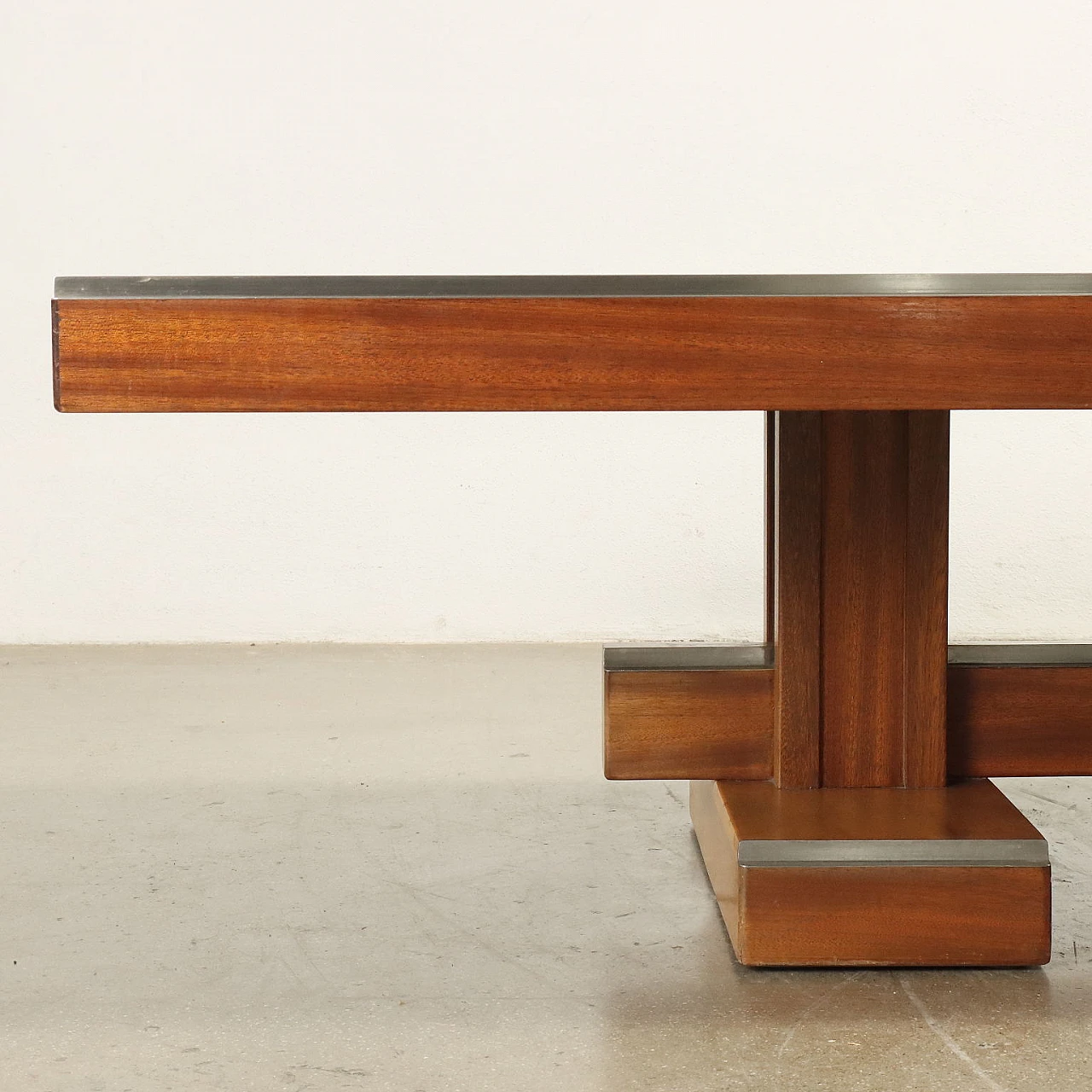 Walnut veneered wood coffee table with aluminium profiles, 1960s 4