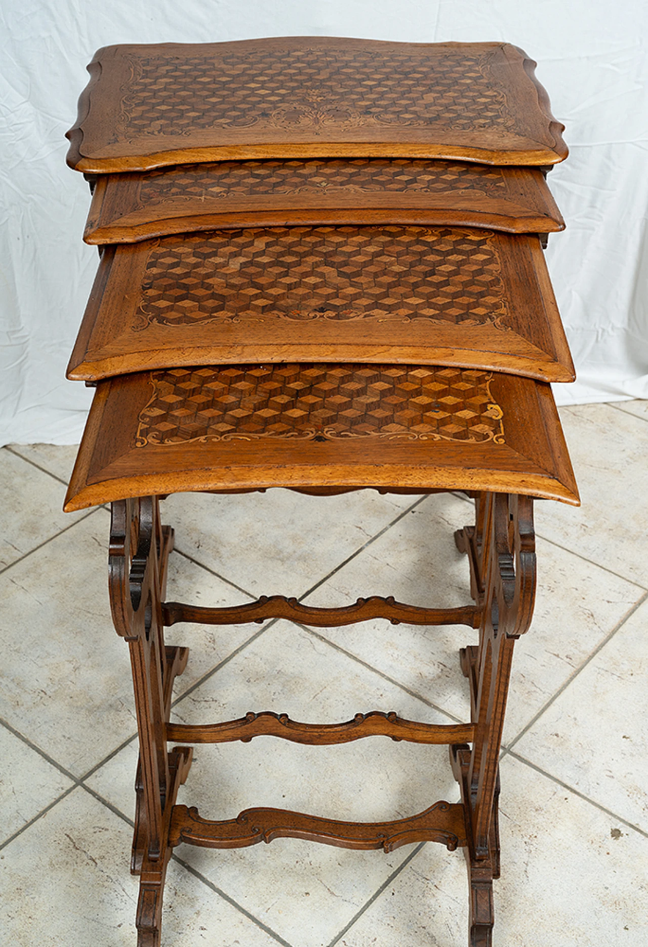 4 Napoleon III walnut side tables with geometric inlays, 19th century 4